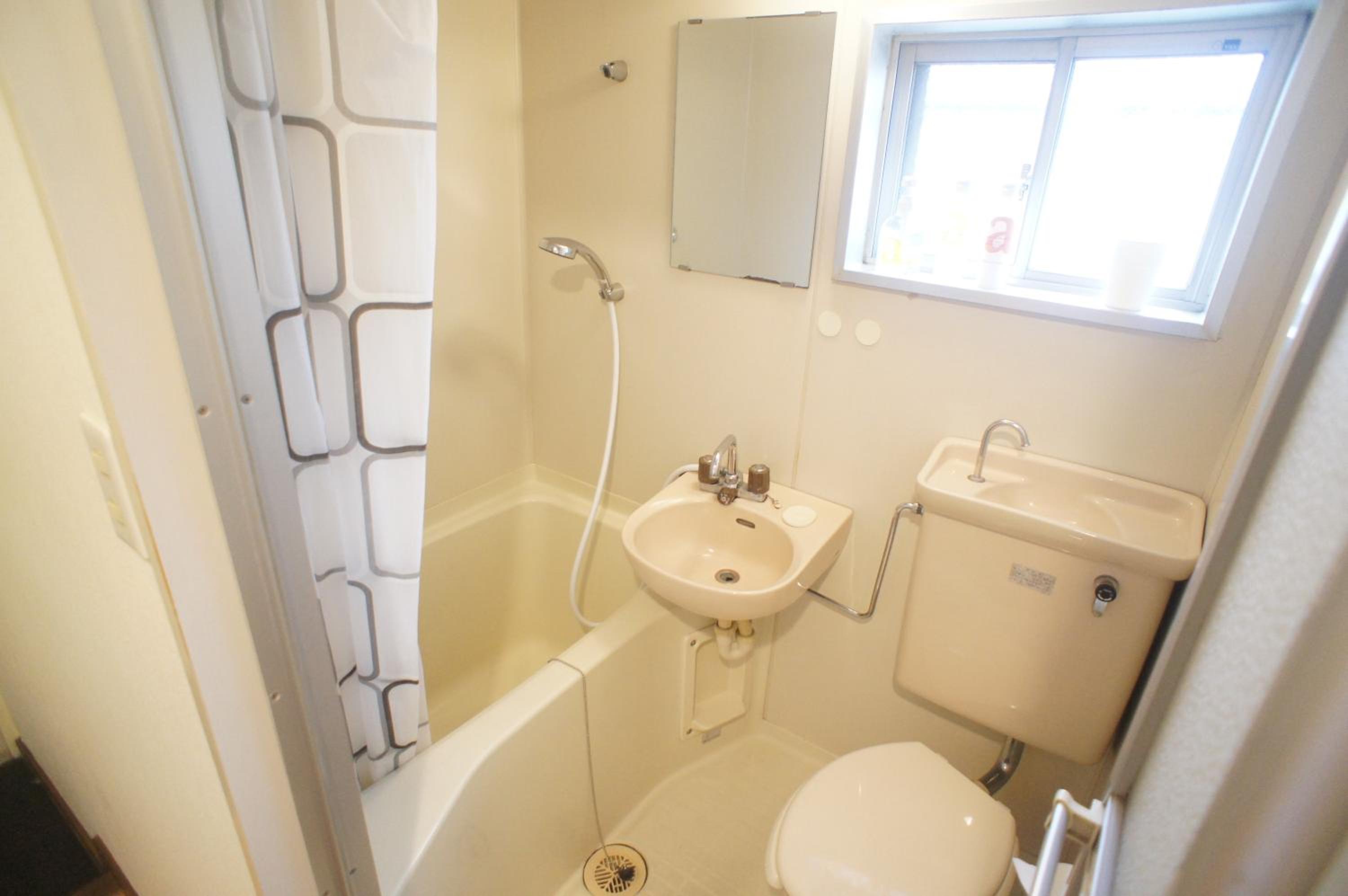 Quadruple Room - Photo 19