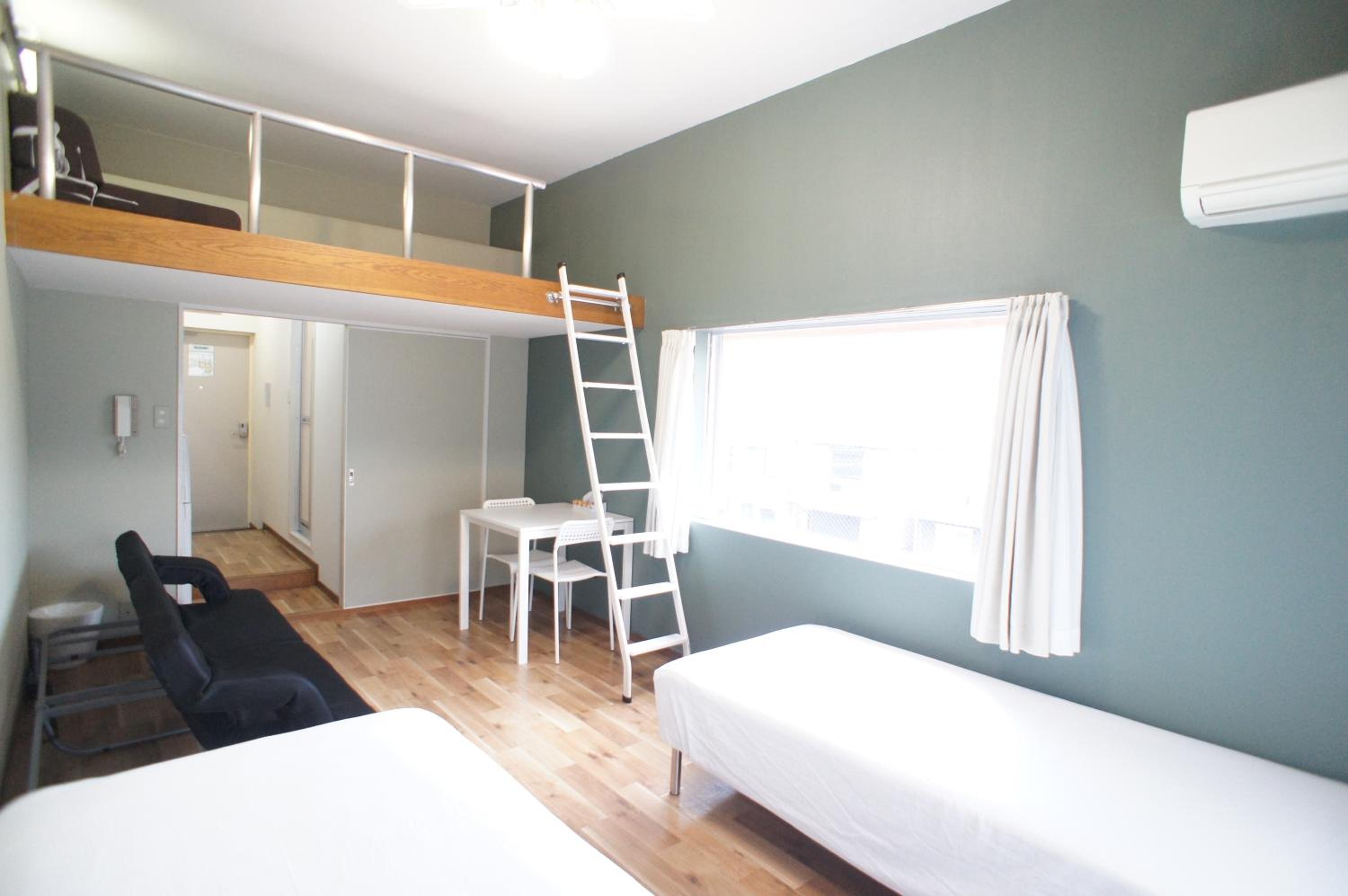 Quadruple Room - Photo 35