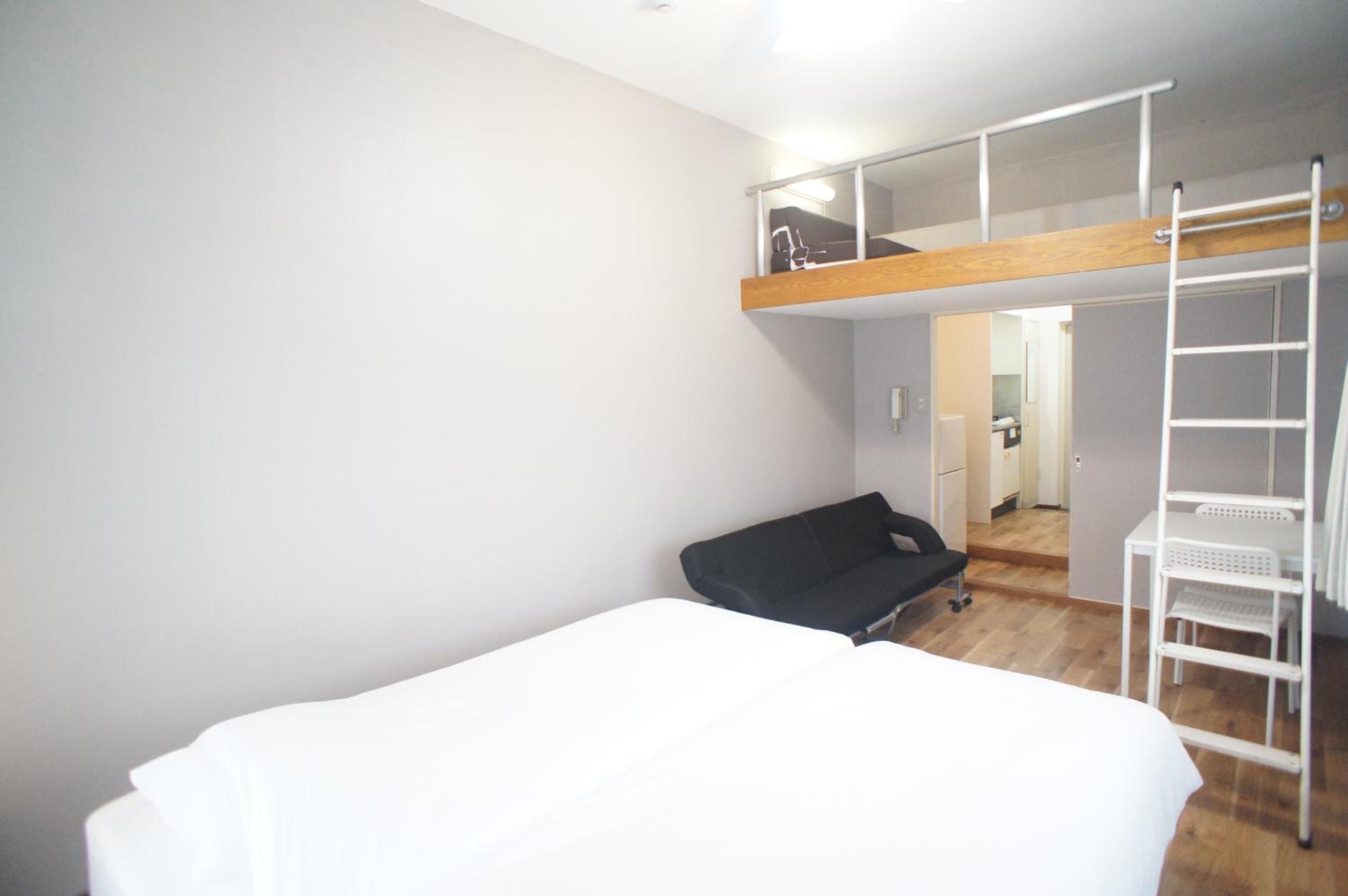 Quadruple Room - Photo 26