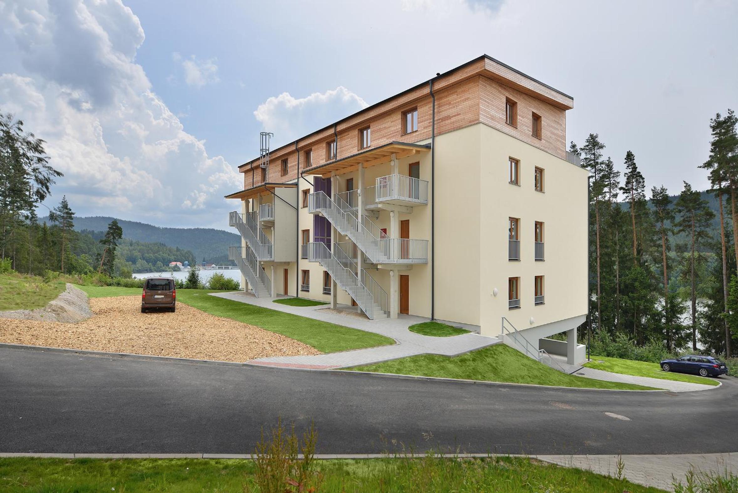 Deluxe Two-Bedroom Apartment with Sauna - Photo 8