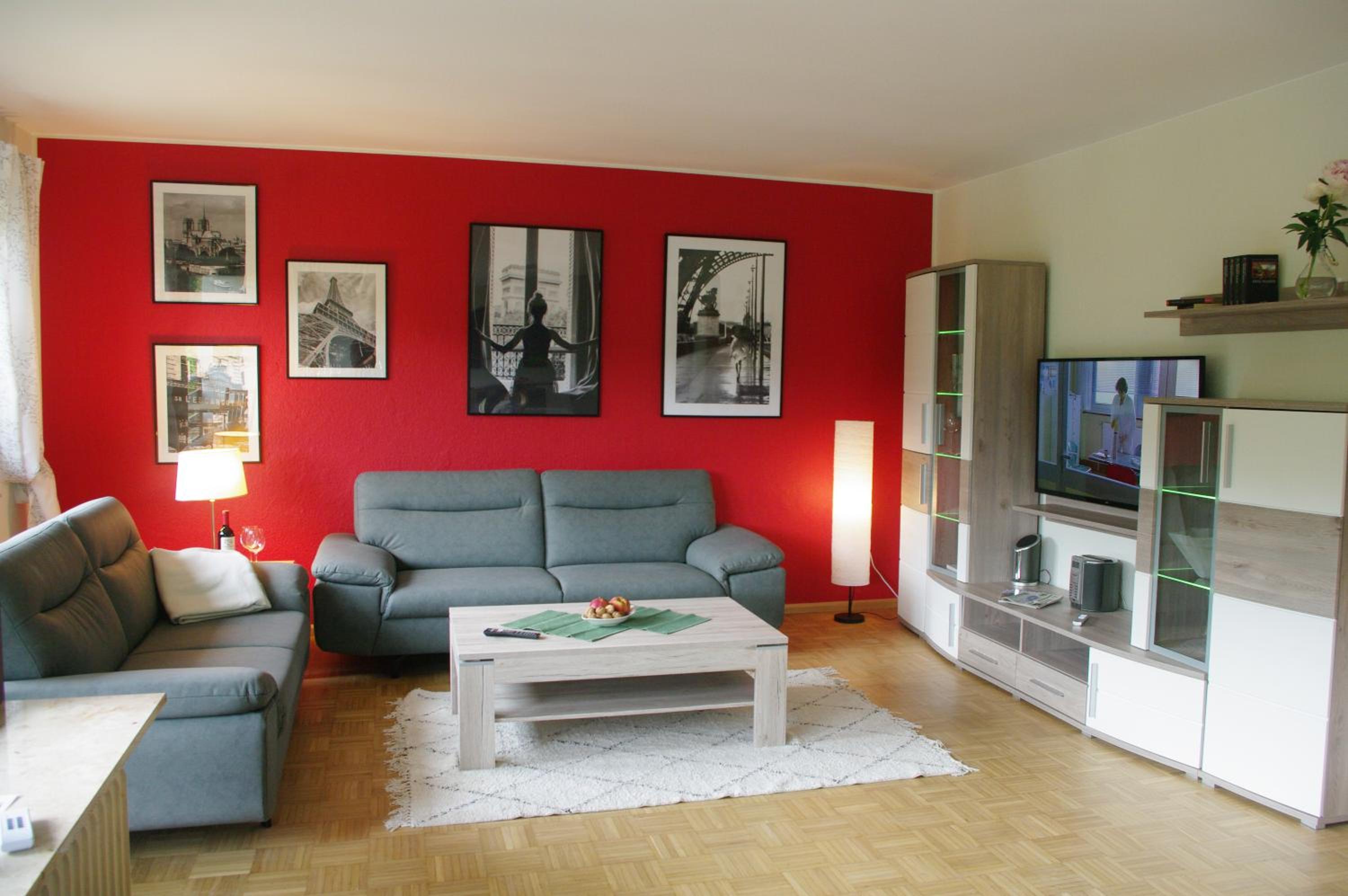 Three-Bedroom House photo 1