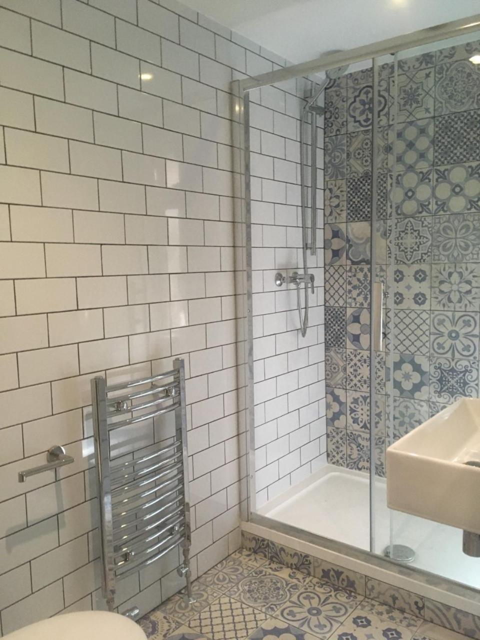 Top Floor Triple Room with Shared Bathroom photo 3
