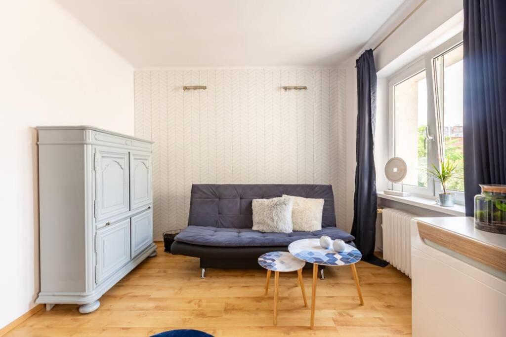 One-Bedroom Apartment - Photo 1