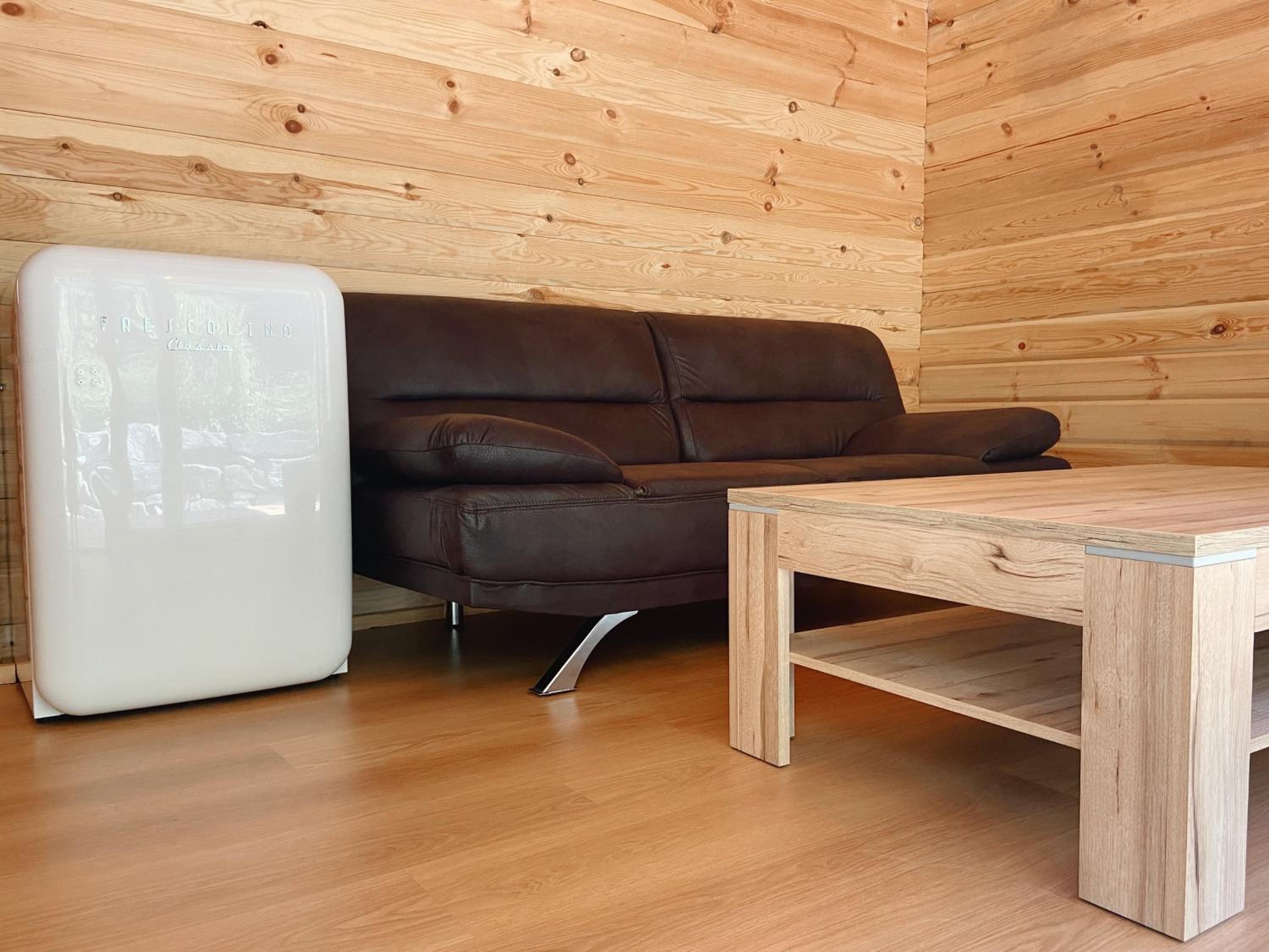 One-Bedroom Bungalow with Shared Bathroom photo 1