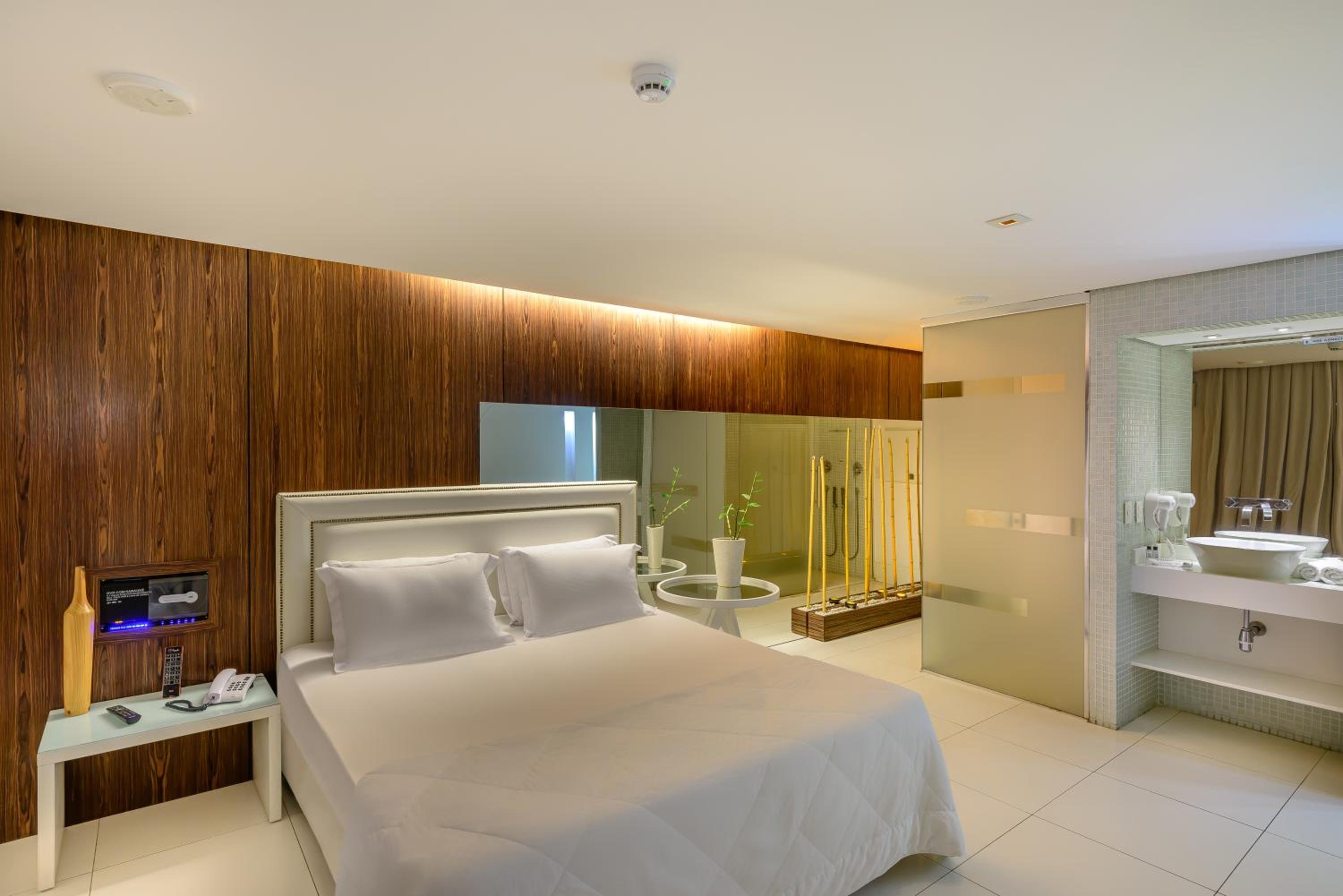Standard Suite