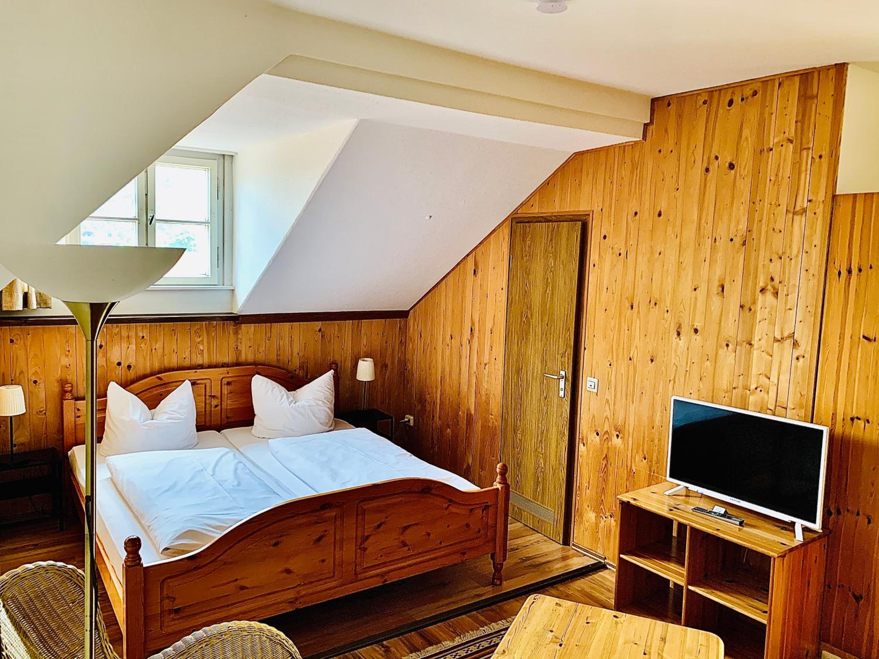Double Room - Photo 13