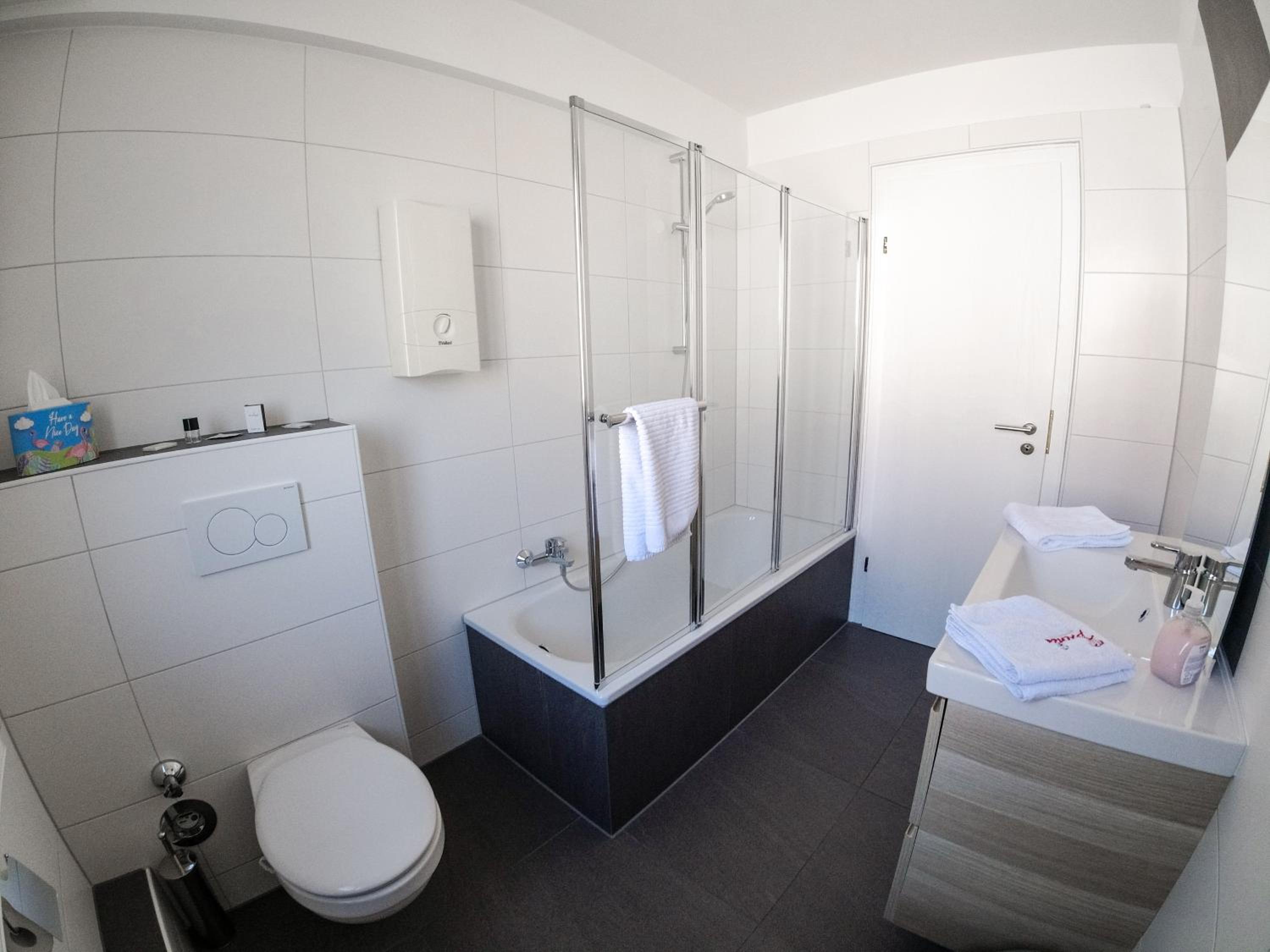 Two-Bedroom Apartment - Photo 14