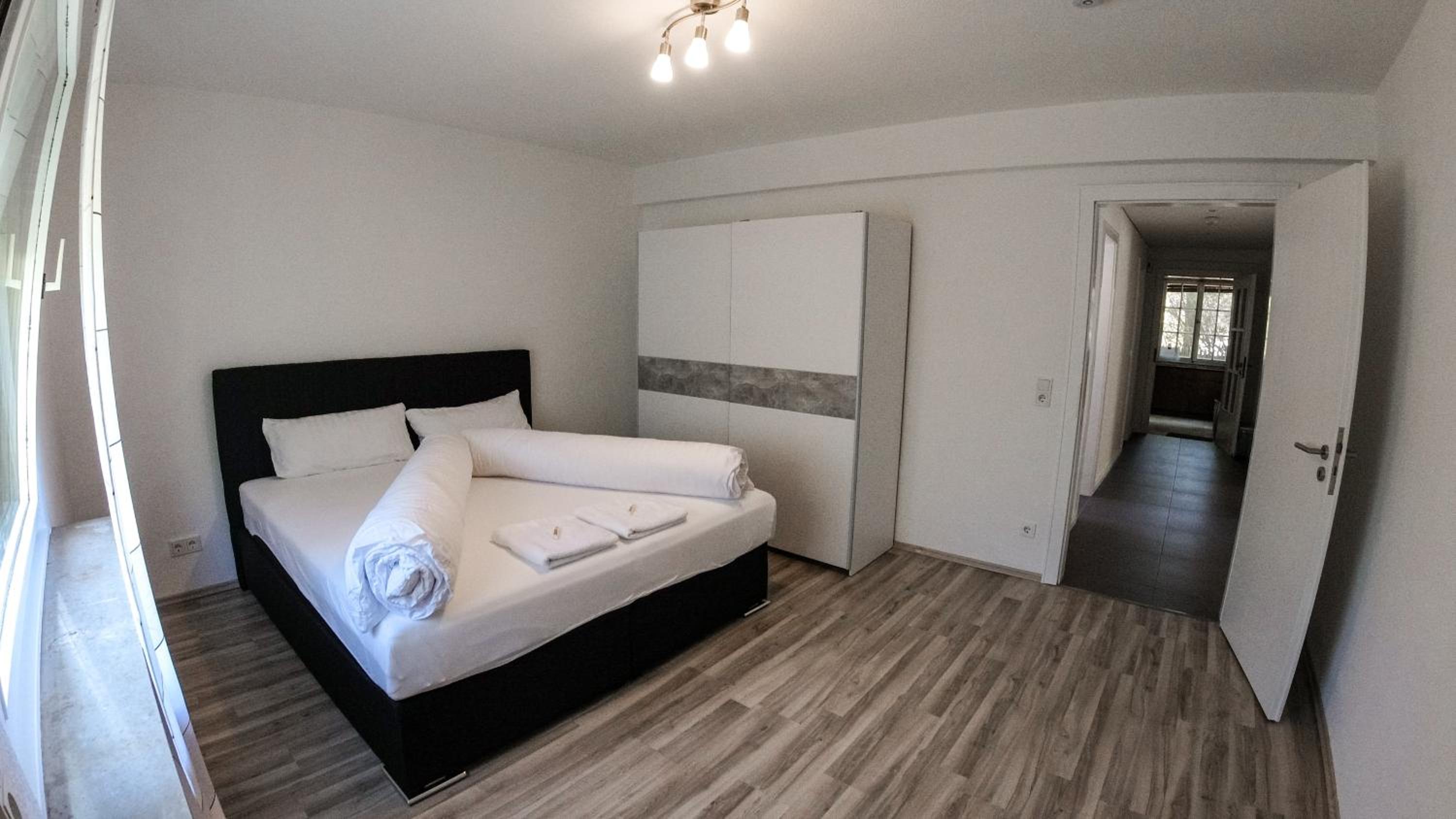 Two-Bedroom Apartment - Photo 11