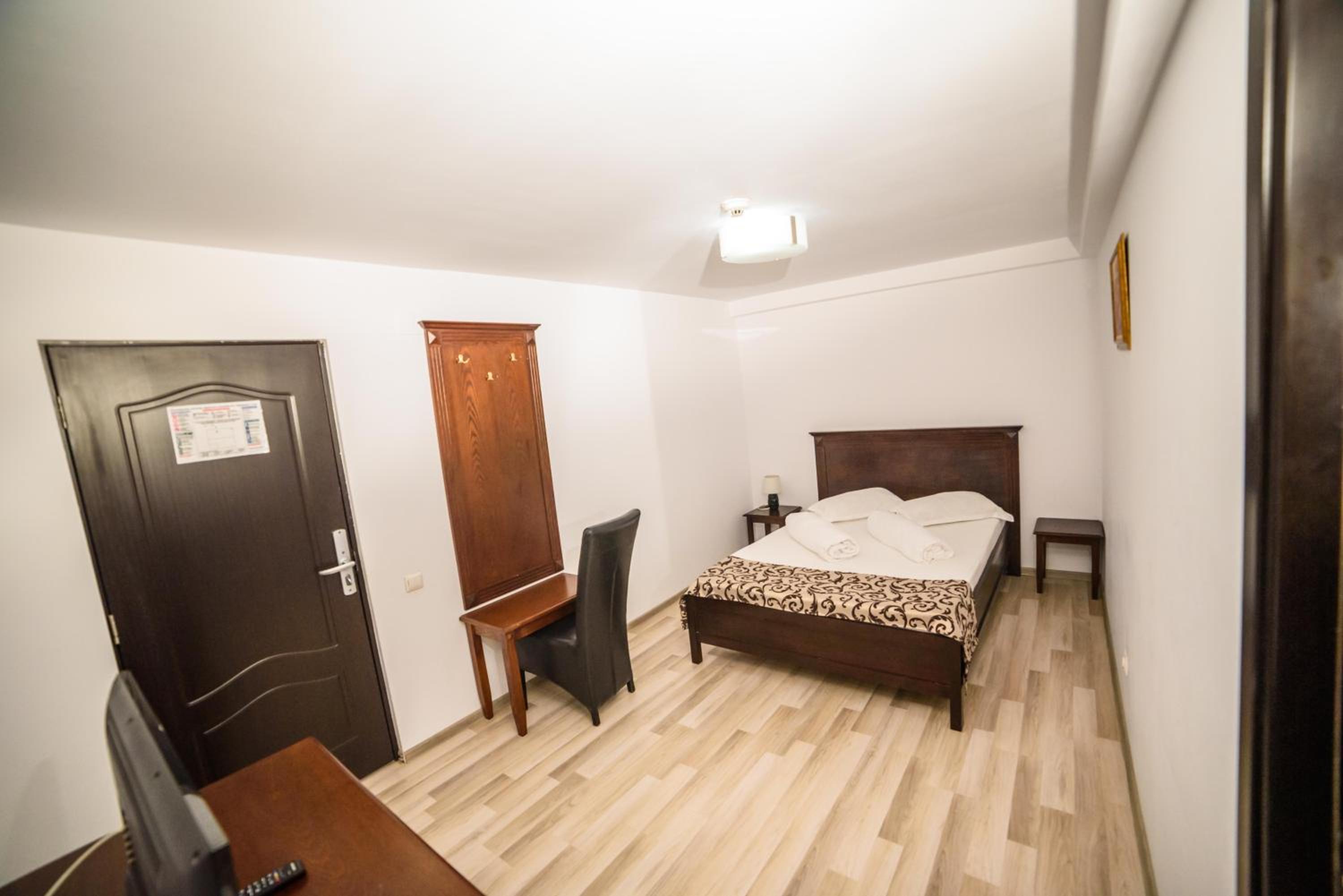 One-Bedroom Suite - Photo 1