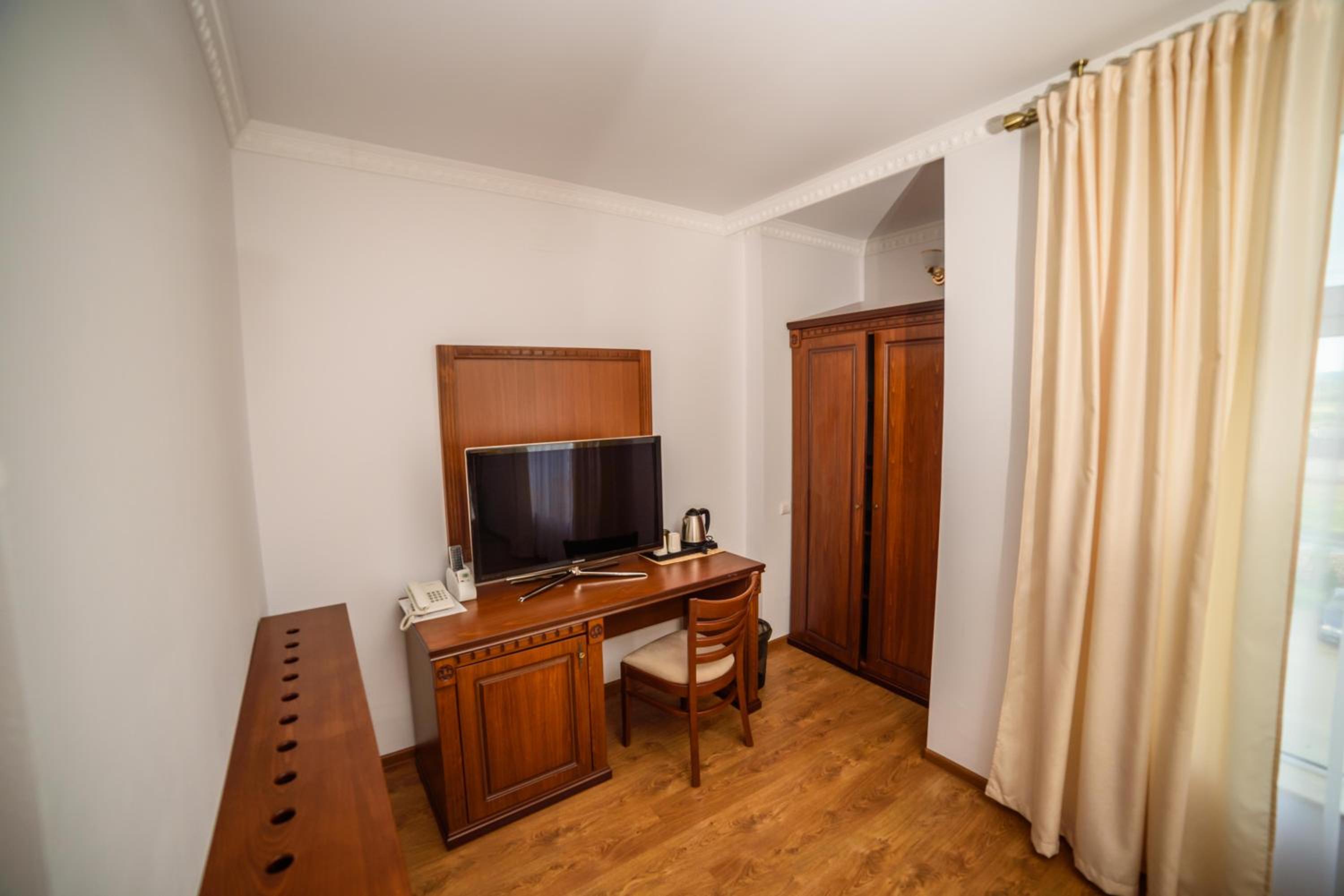 Deluxe Double Room - Photo 2