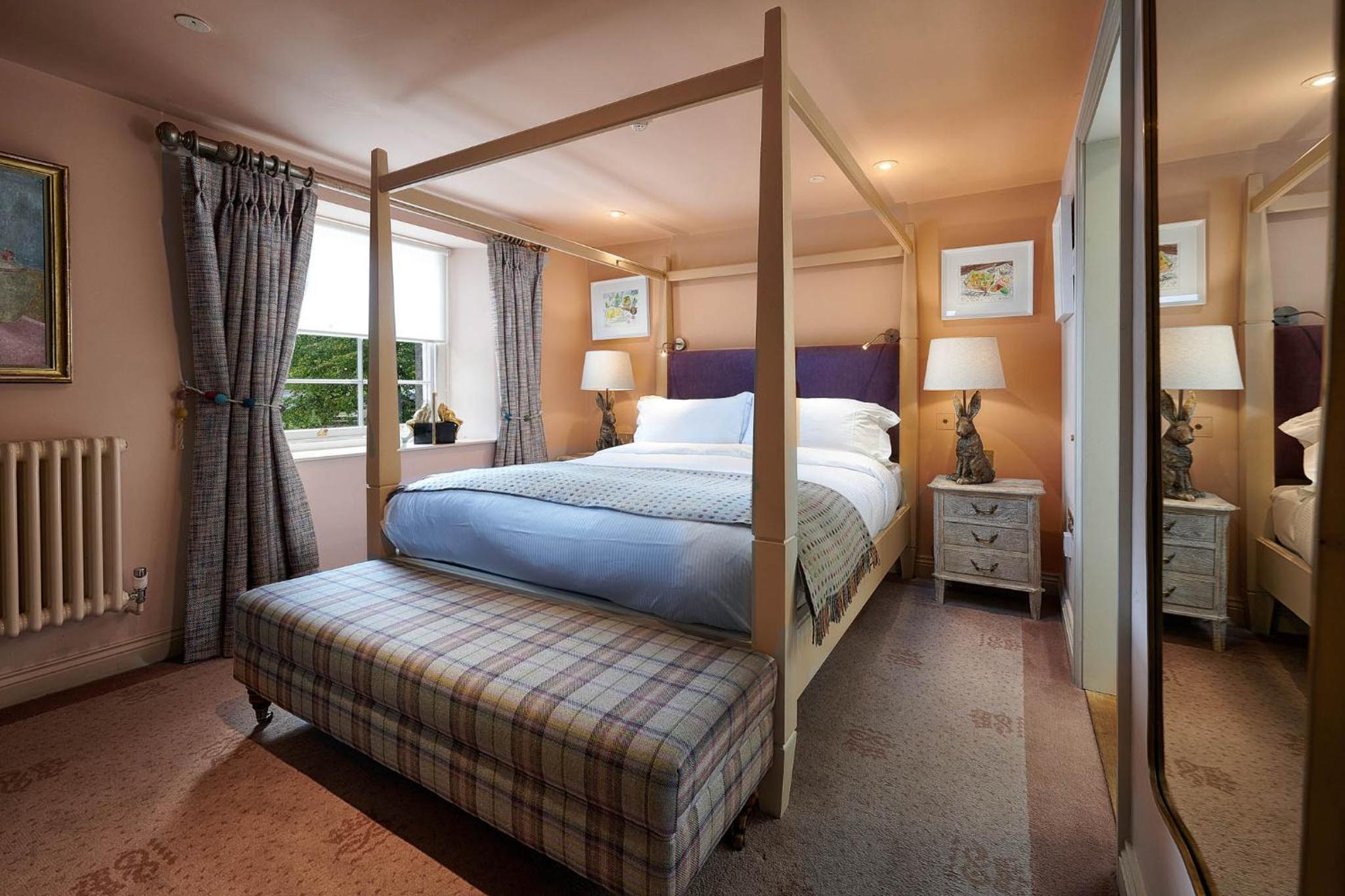One-Bedroom Suite - Photo 1
