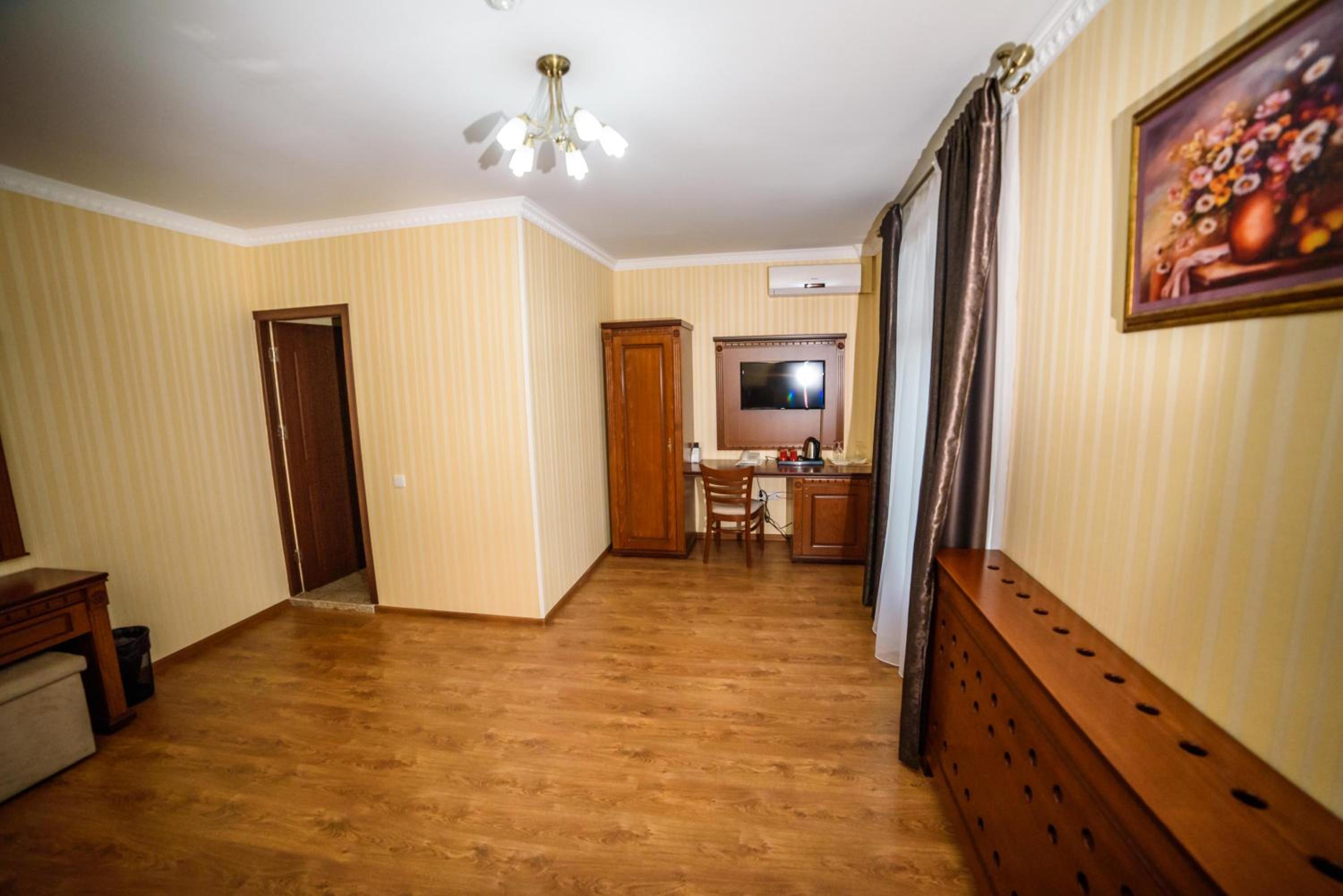 Deluxe Double Room - Photo 6
