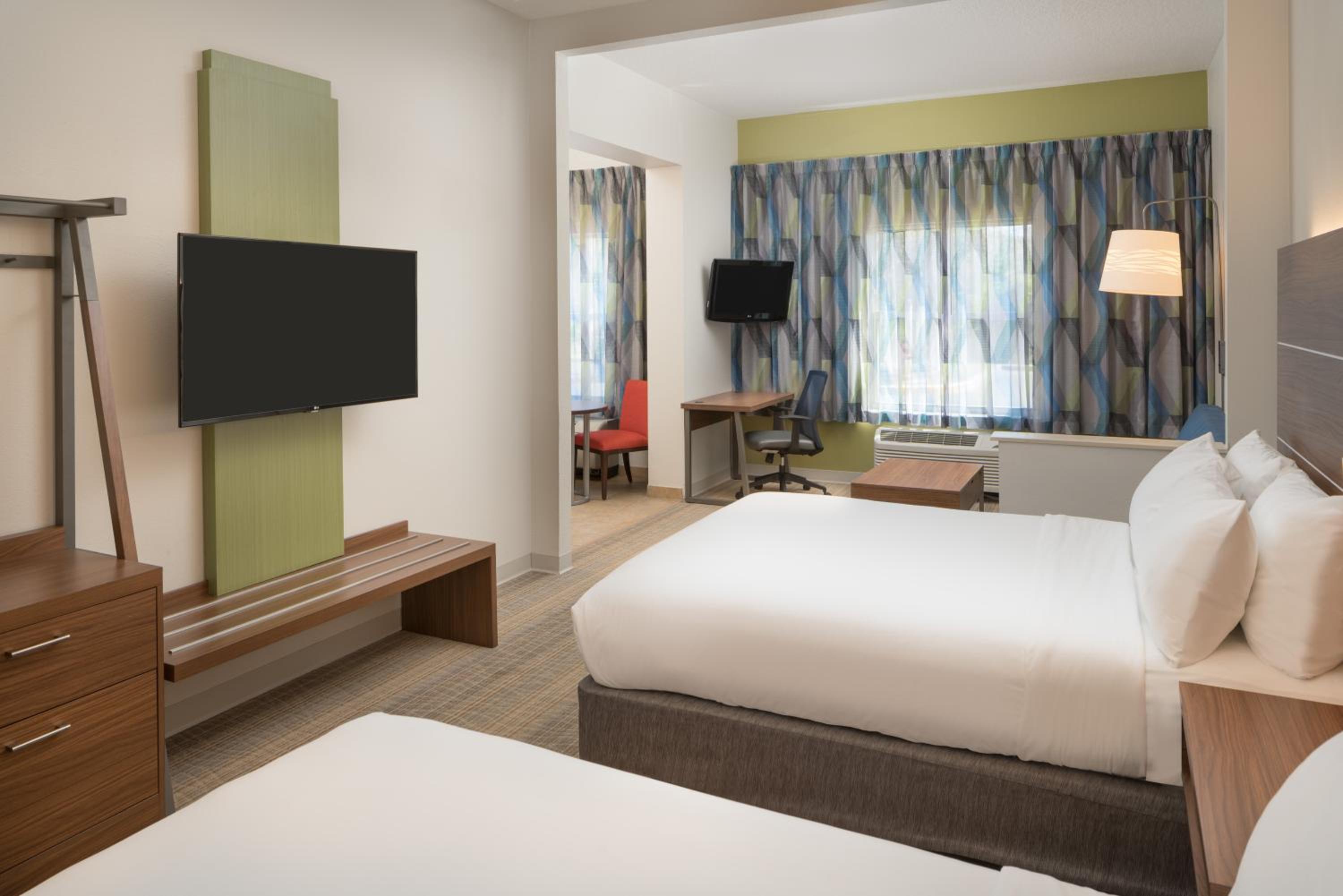 One-Bedroom Family Suite with Sofa Bed