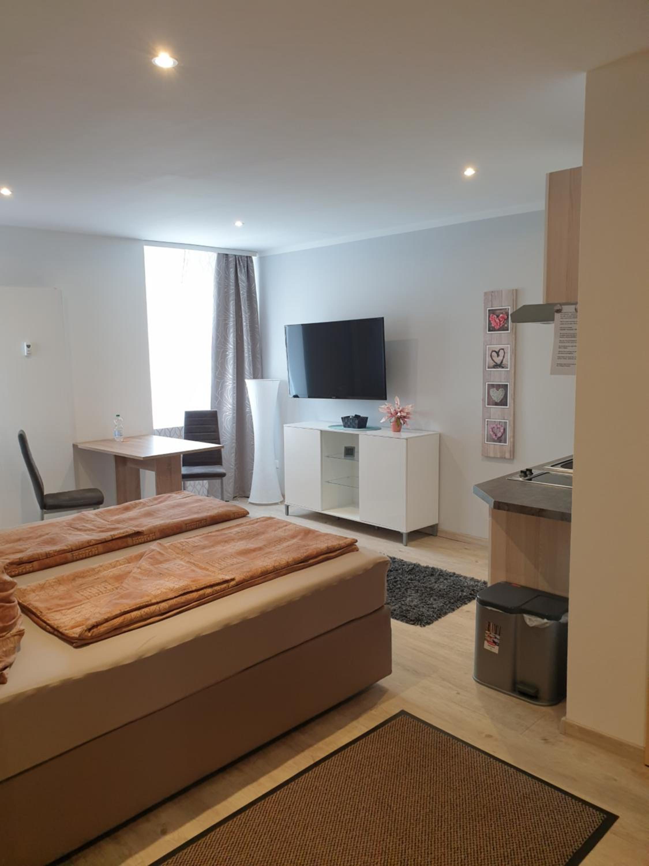 Deluxe Family Room - Photo 1
