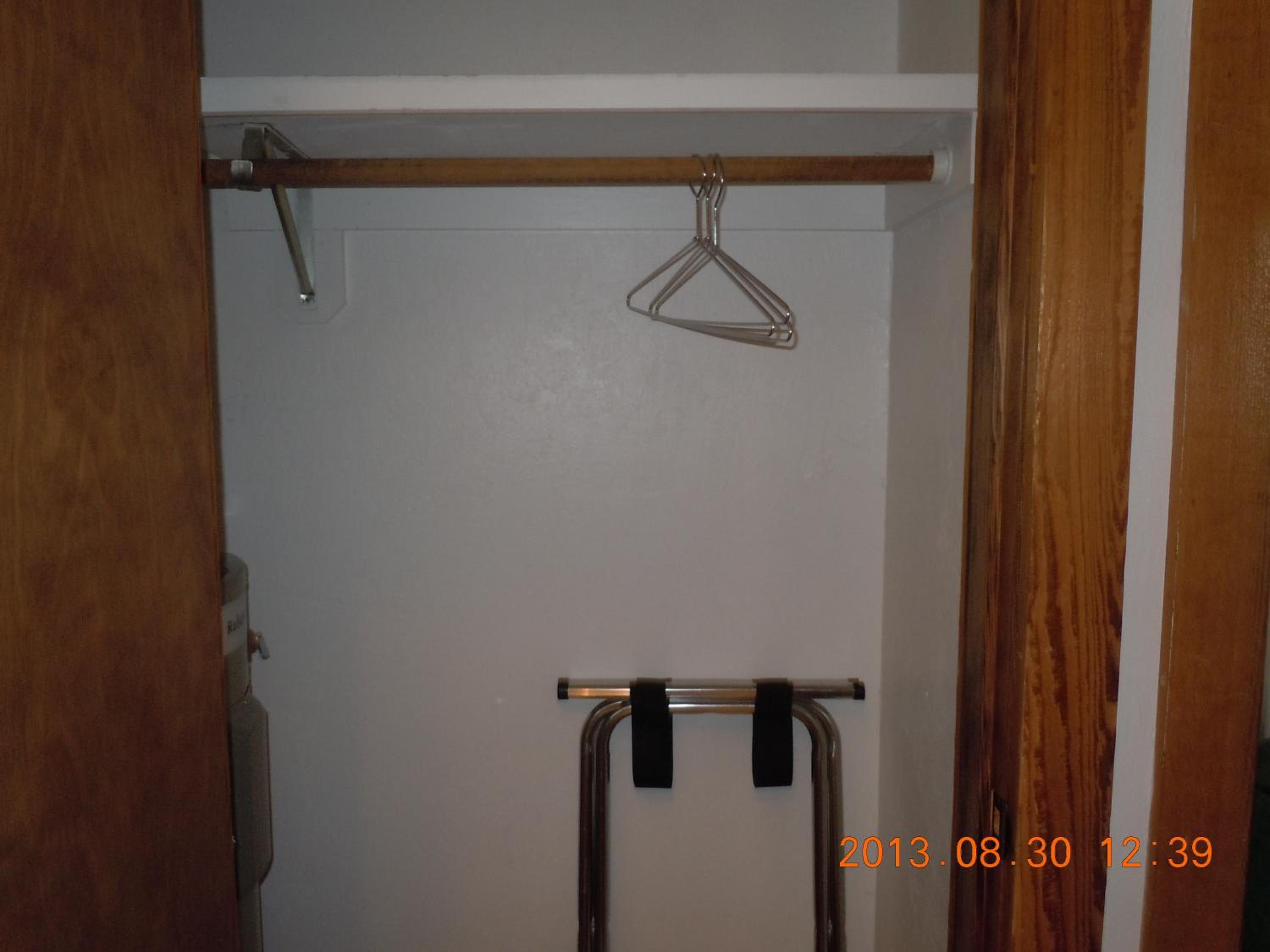 Queen Room with Two Queen Beds photo 3