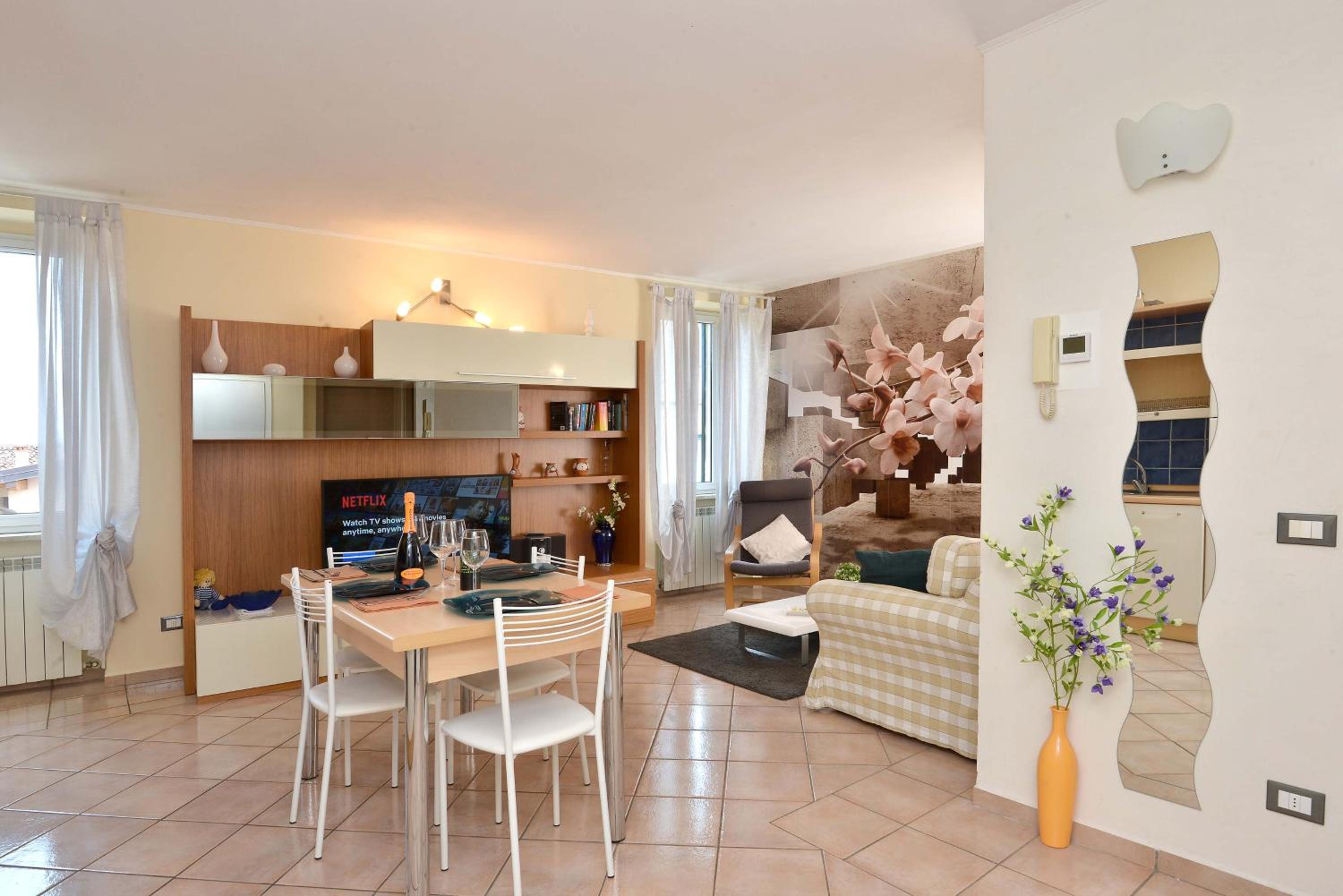 One-Bedroom Apartment (2 Adults) photo 2