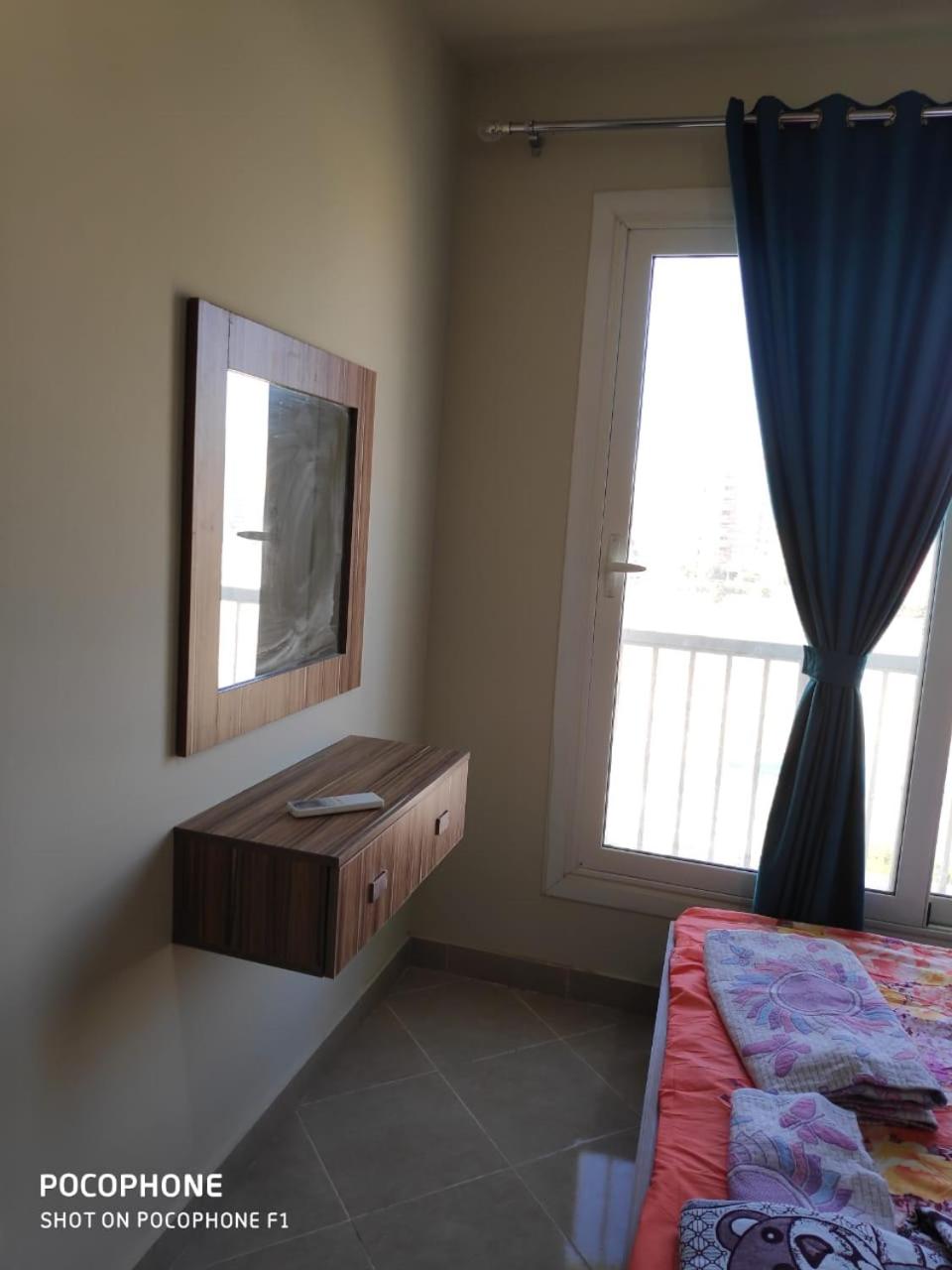One-Bedroom Apartment - Photo 8