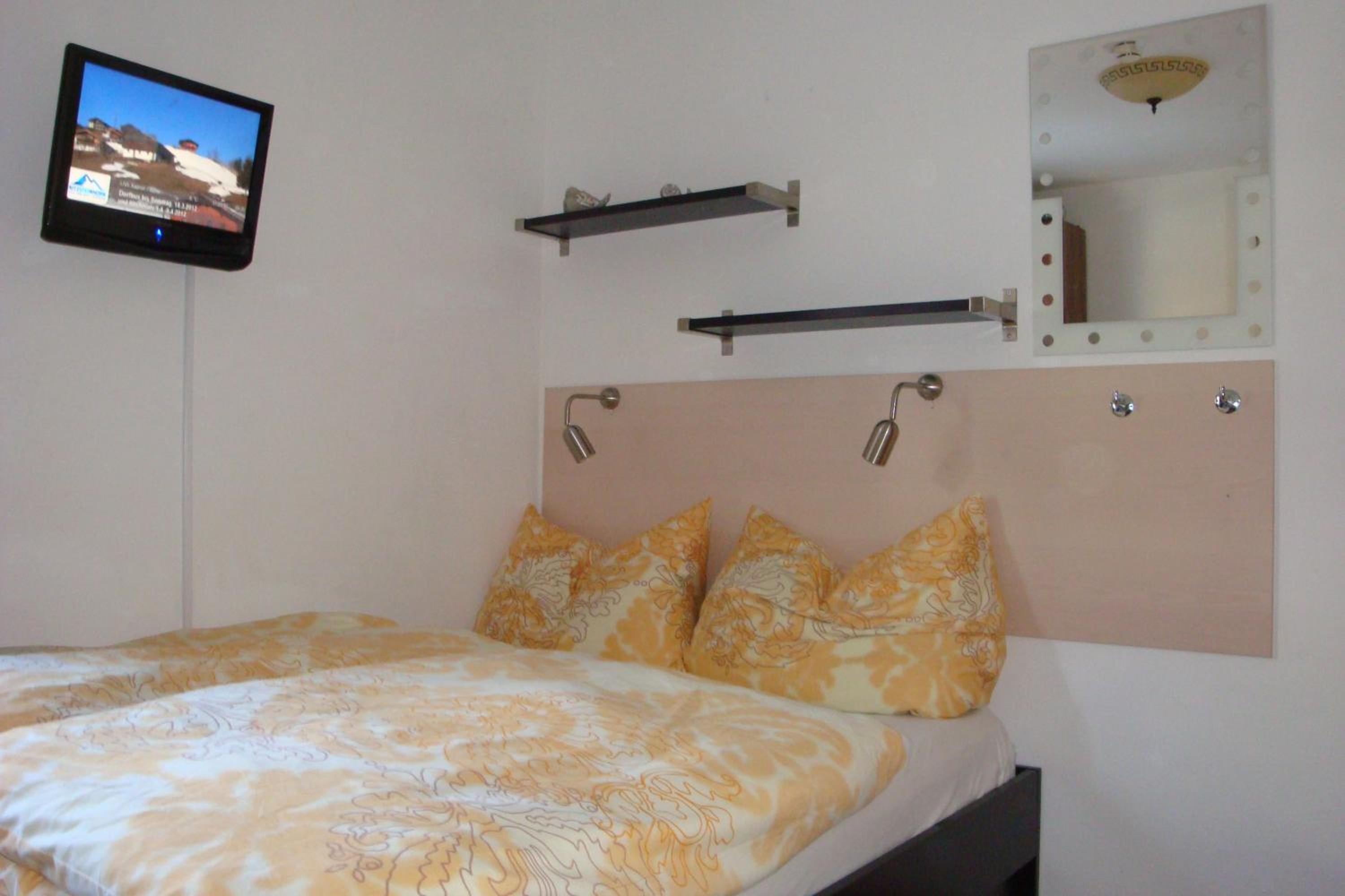 Two-Bedroom Apartment with Terrace (4 adults + 2 children) photo 1