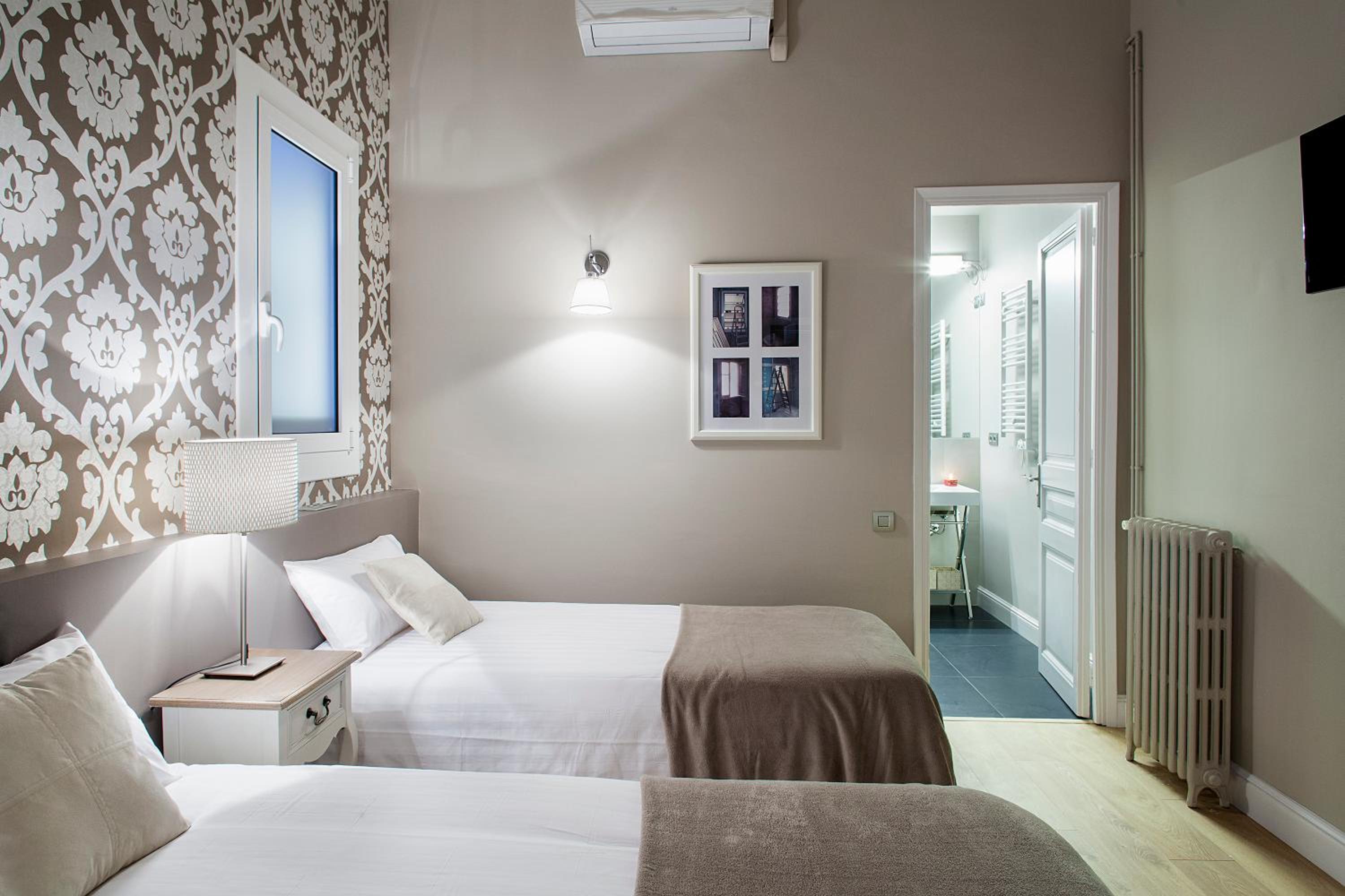 Standard Twin Room photo 2