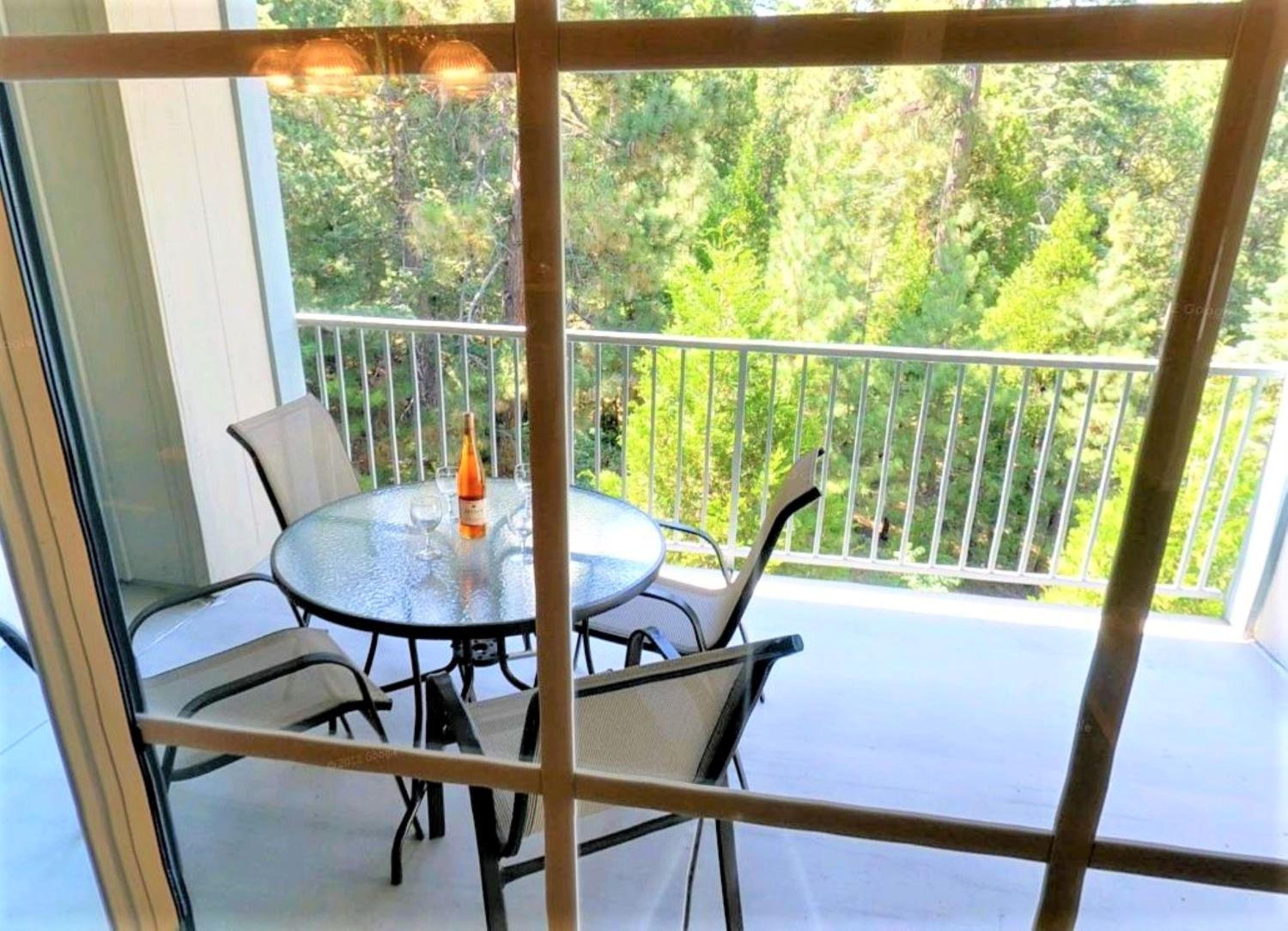 Studio With Balcony photo 3