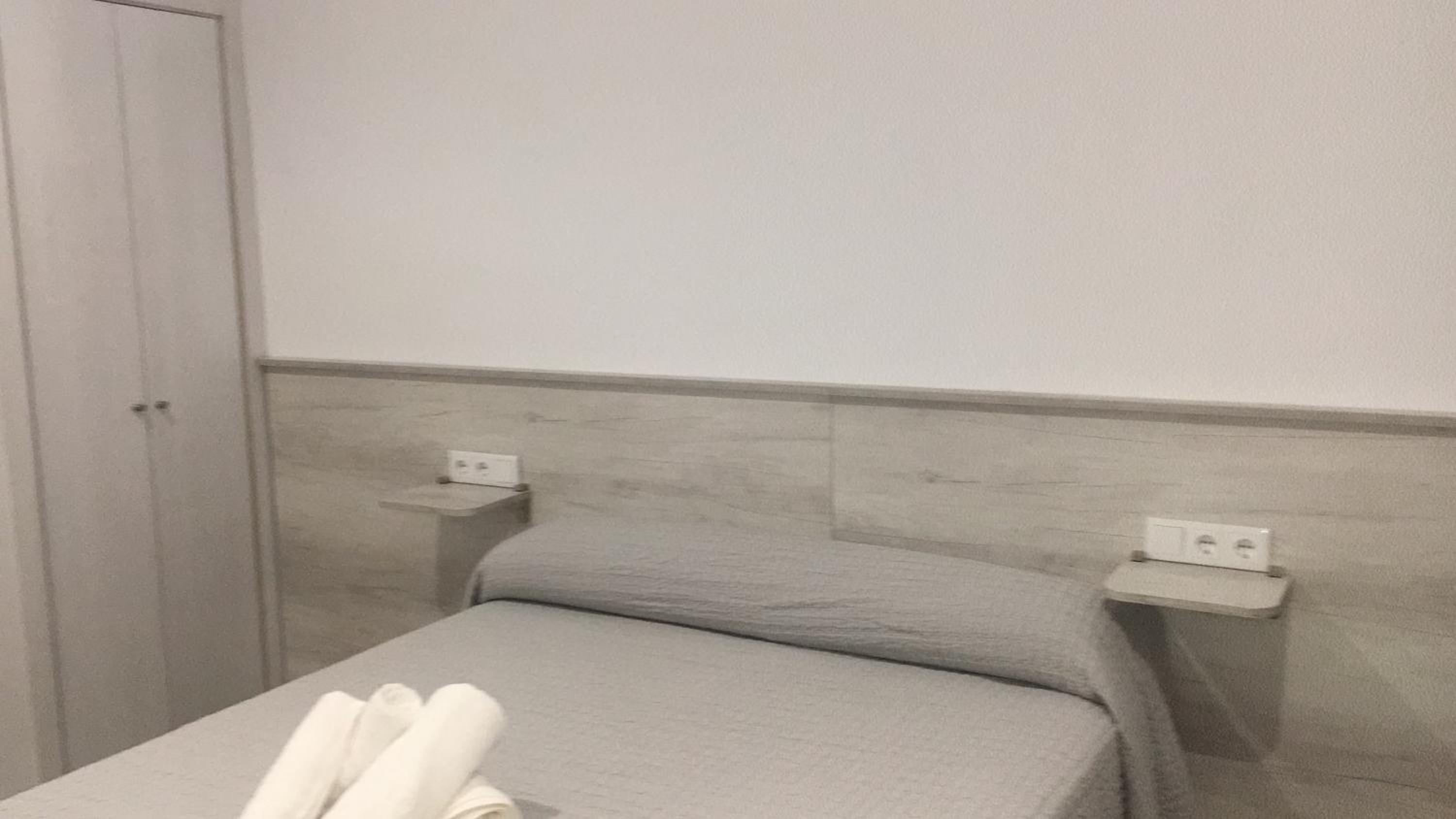 Double Room with Private Bathroom photo 3