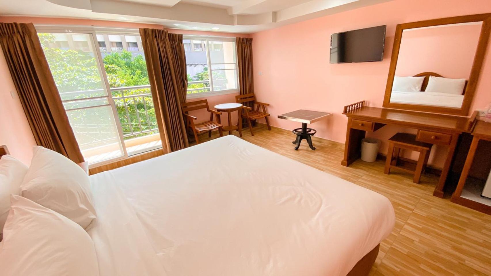 Standard Double Room - Photo 5