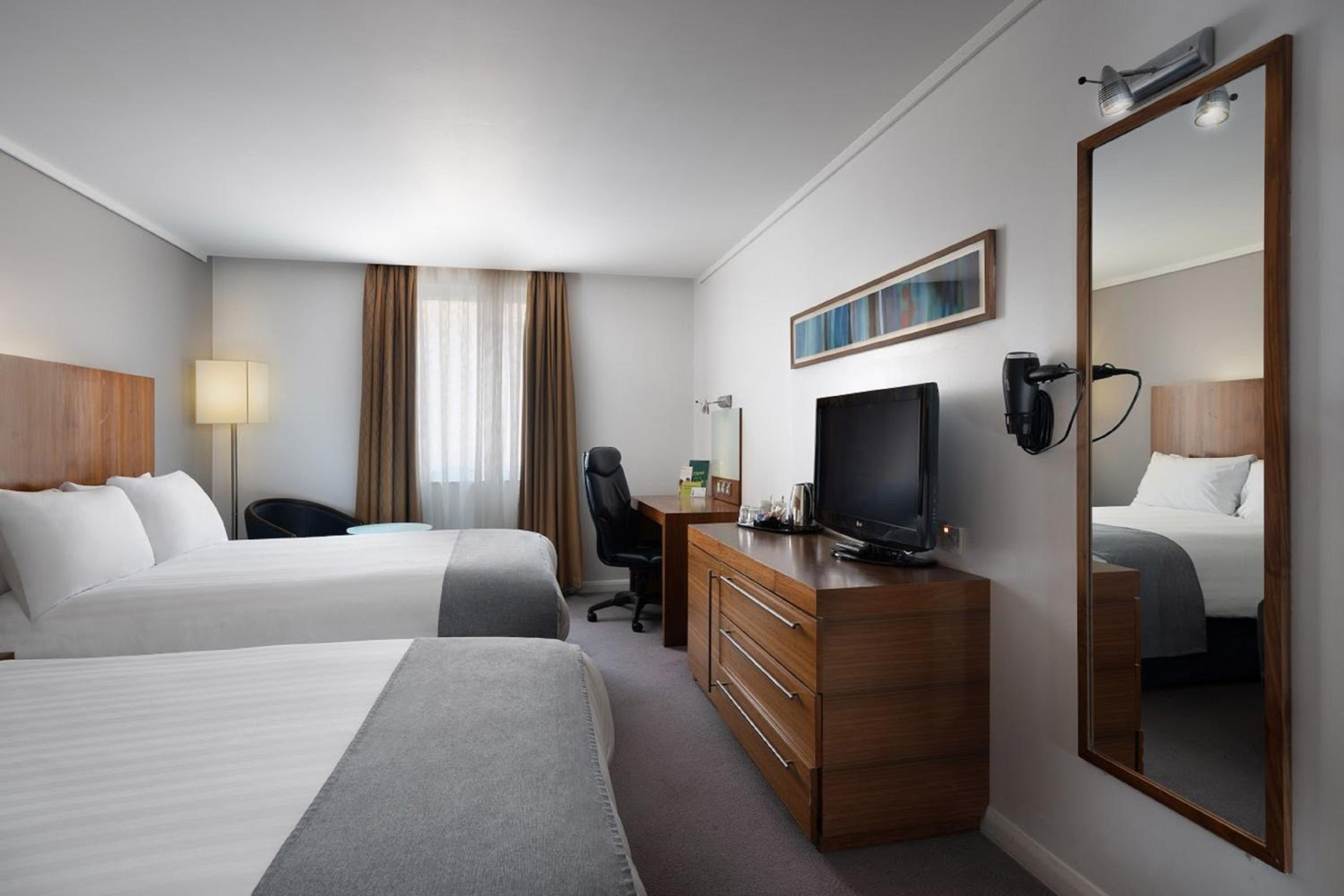 Premium Double Room with Two Double Beds photo 3