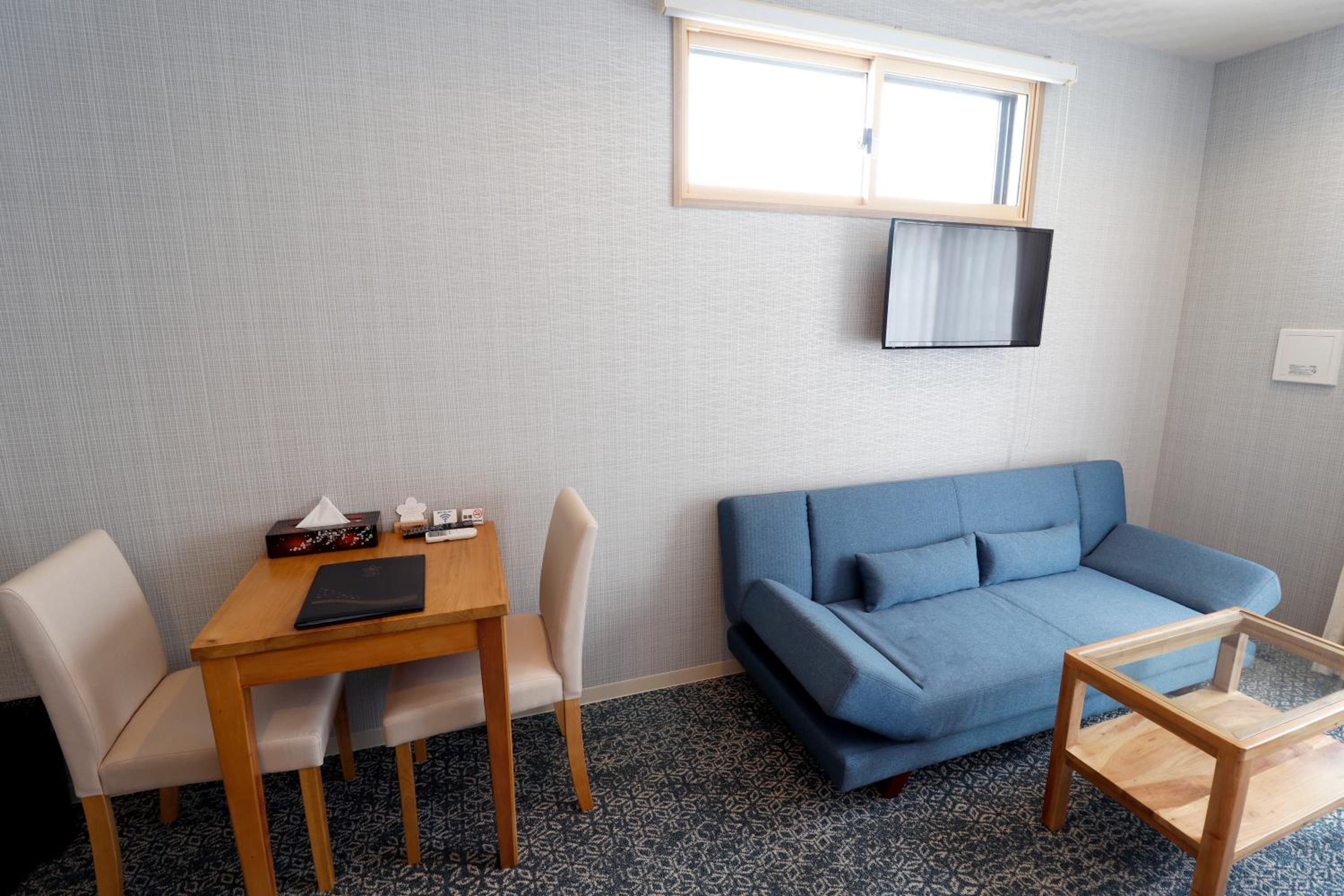 Studio with Sofa Bed - Photo 12