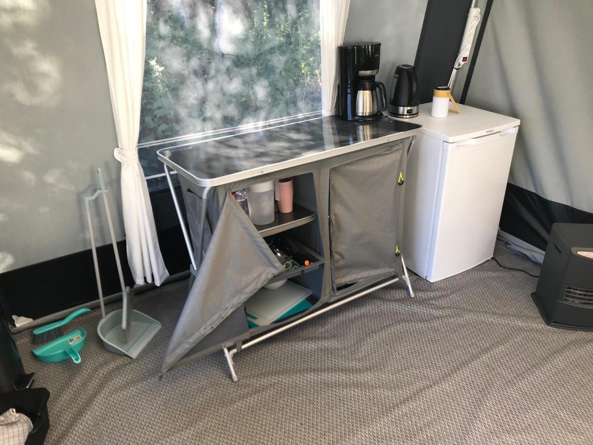 Tent (5 Adults)