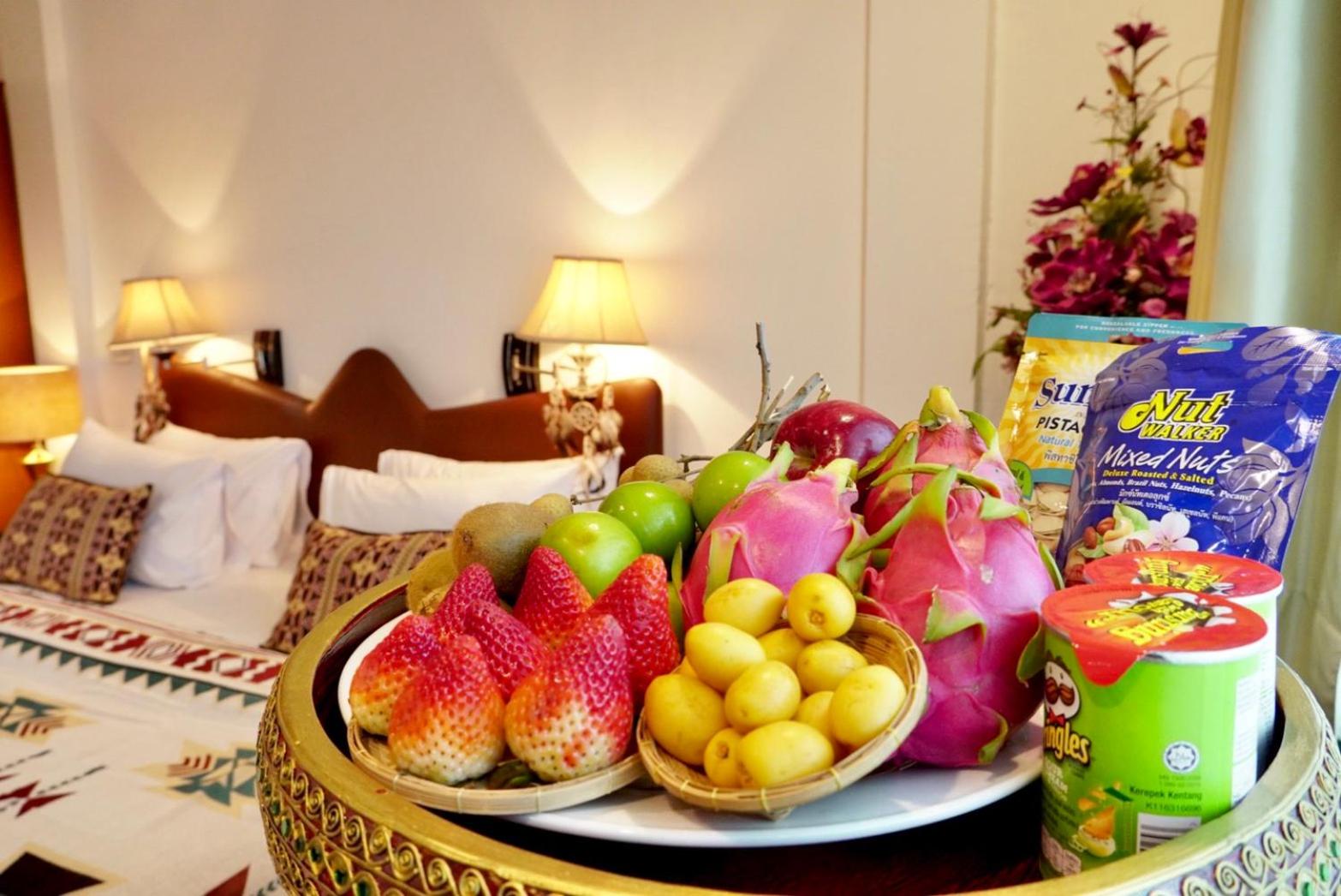 Suite - Photo 2