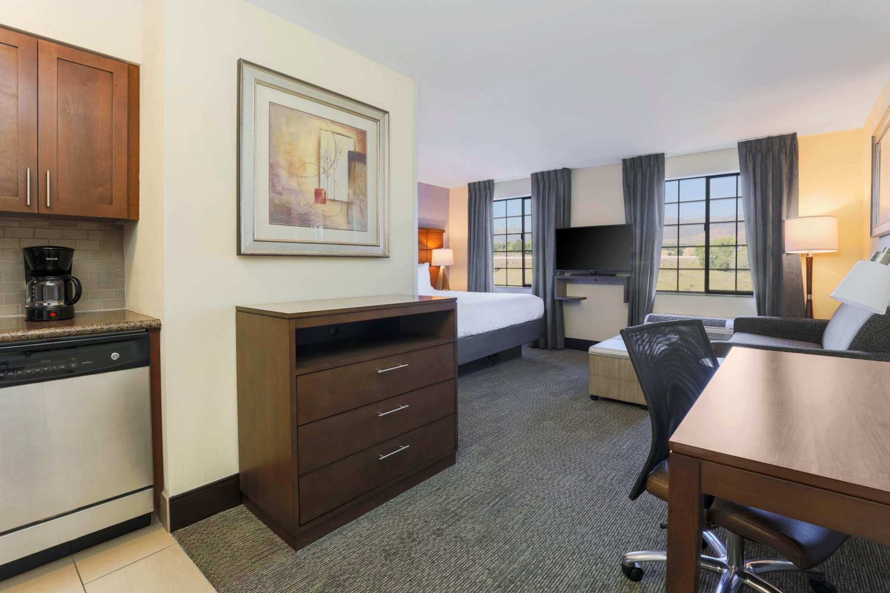 King Studio Suite - Photo 1