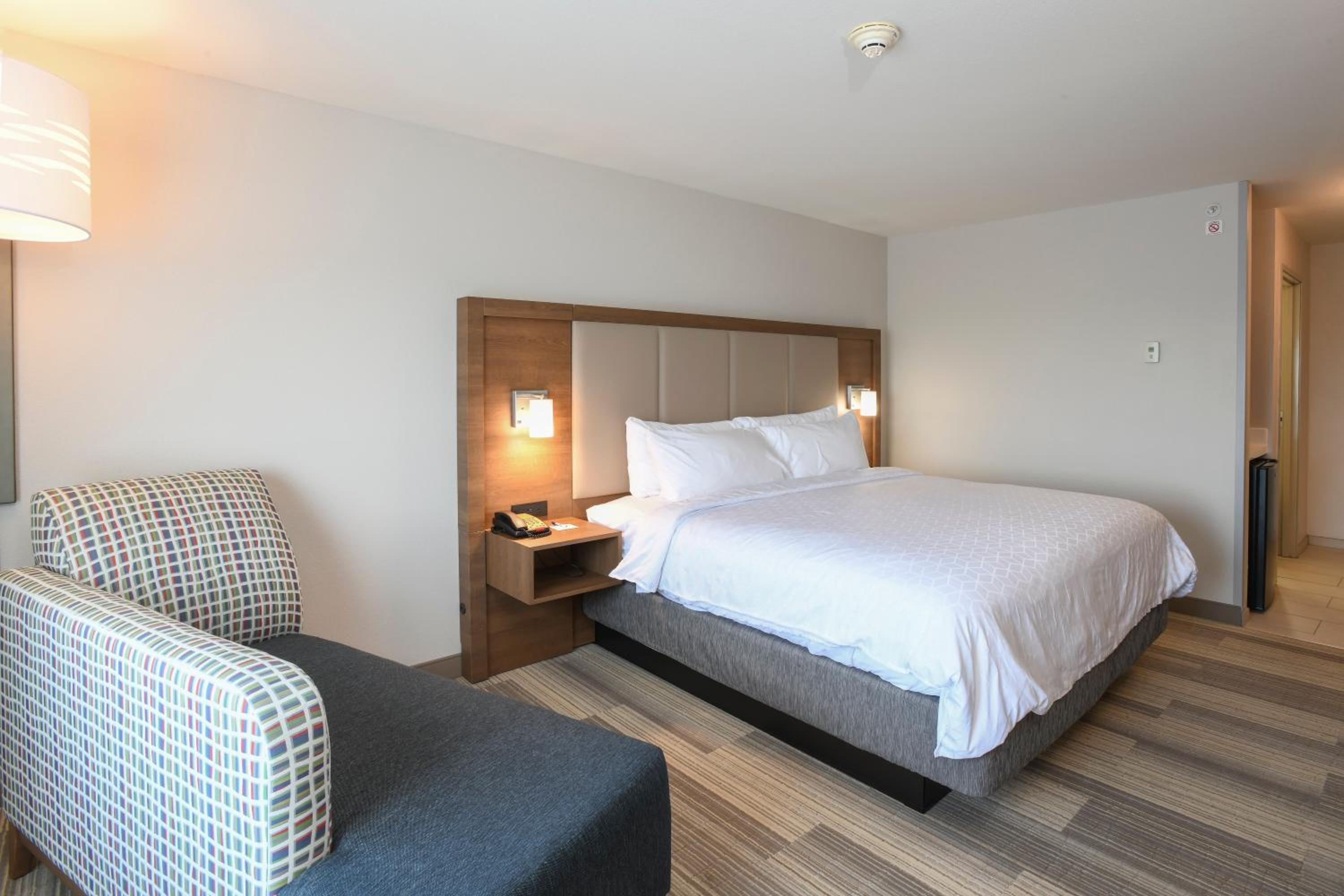 Standard Room - Photo 1