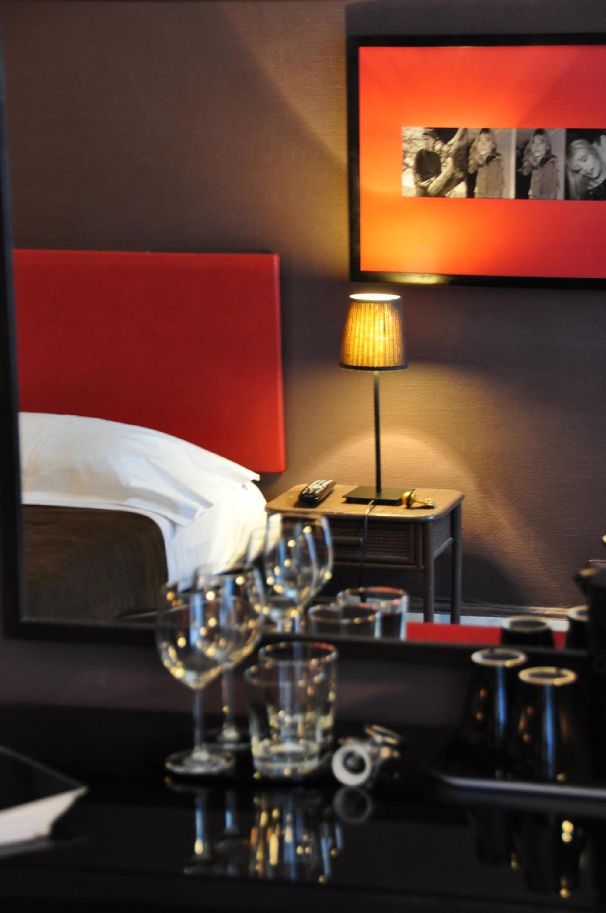 Executive Double Room thumbnail 6