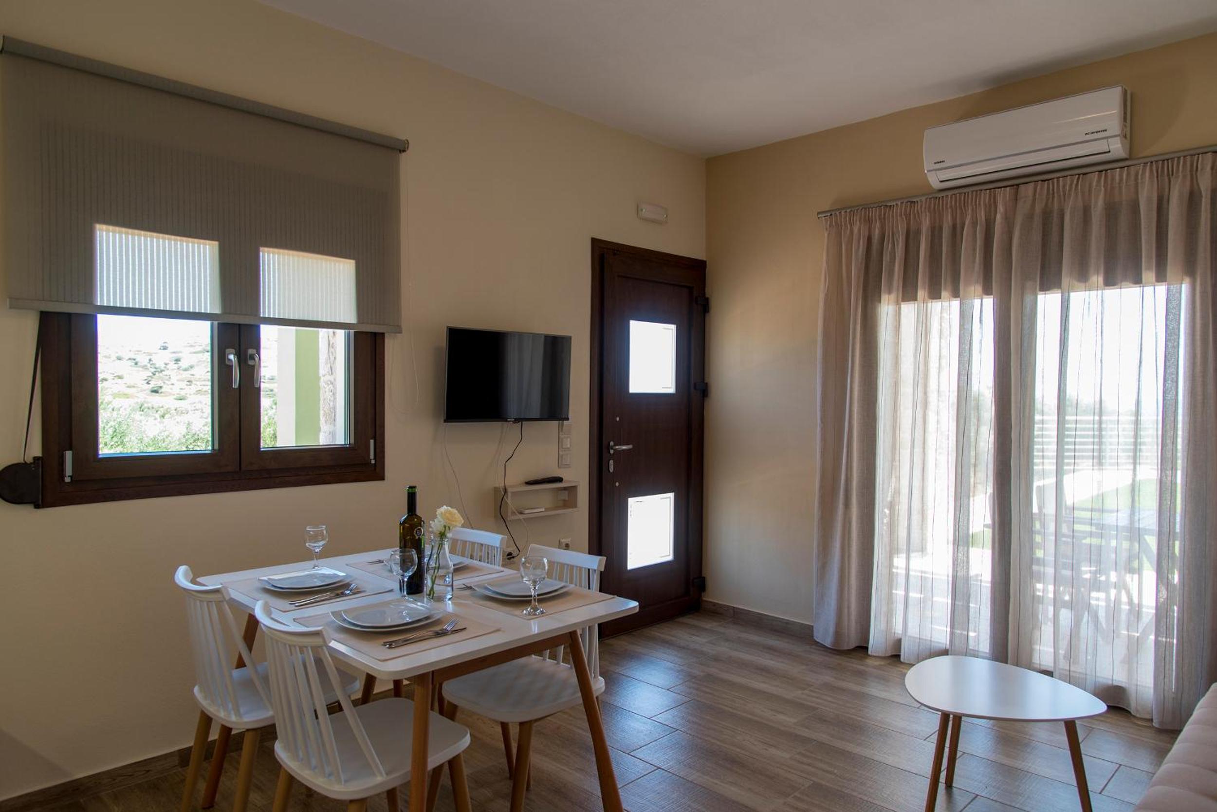 One-Bedroom Apartment - Photo 14