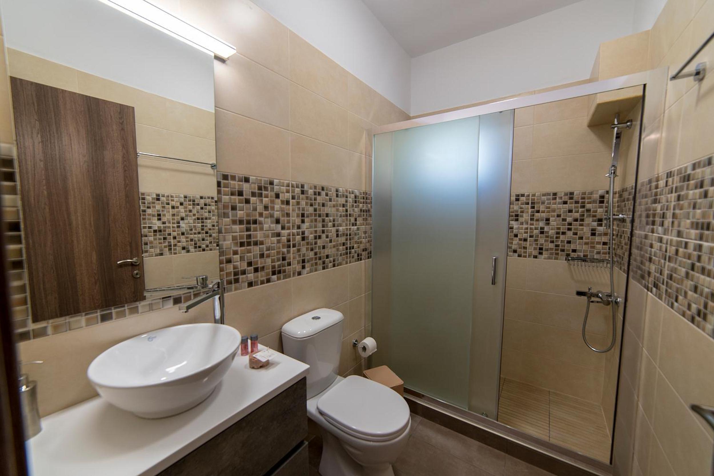 One-Bedroom Apartment - Photo 15