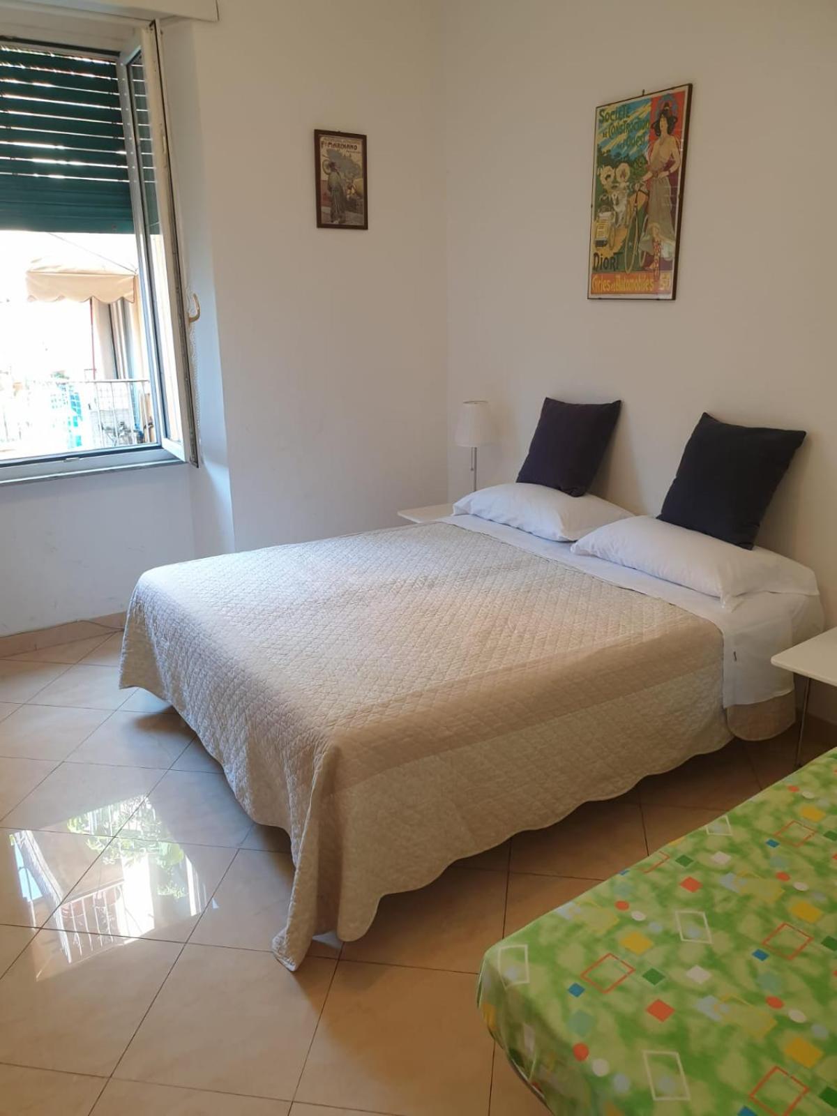 Double or Twin Room with Private External Bathroom