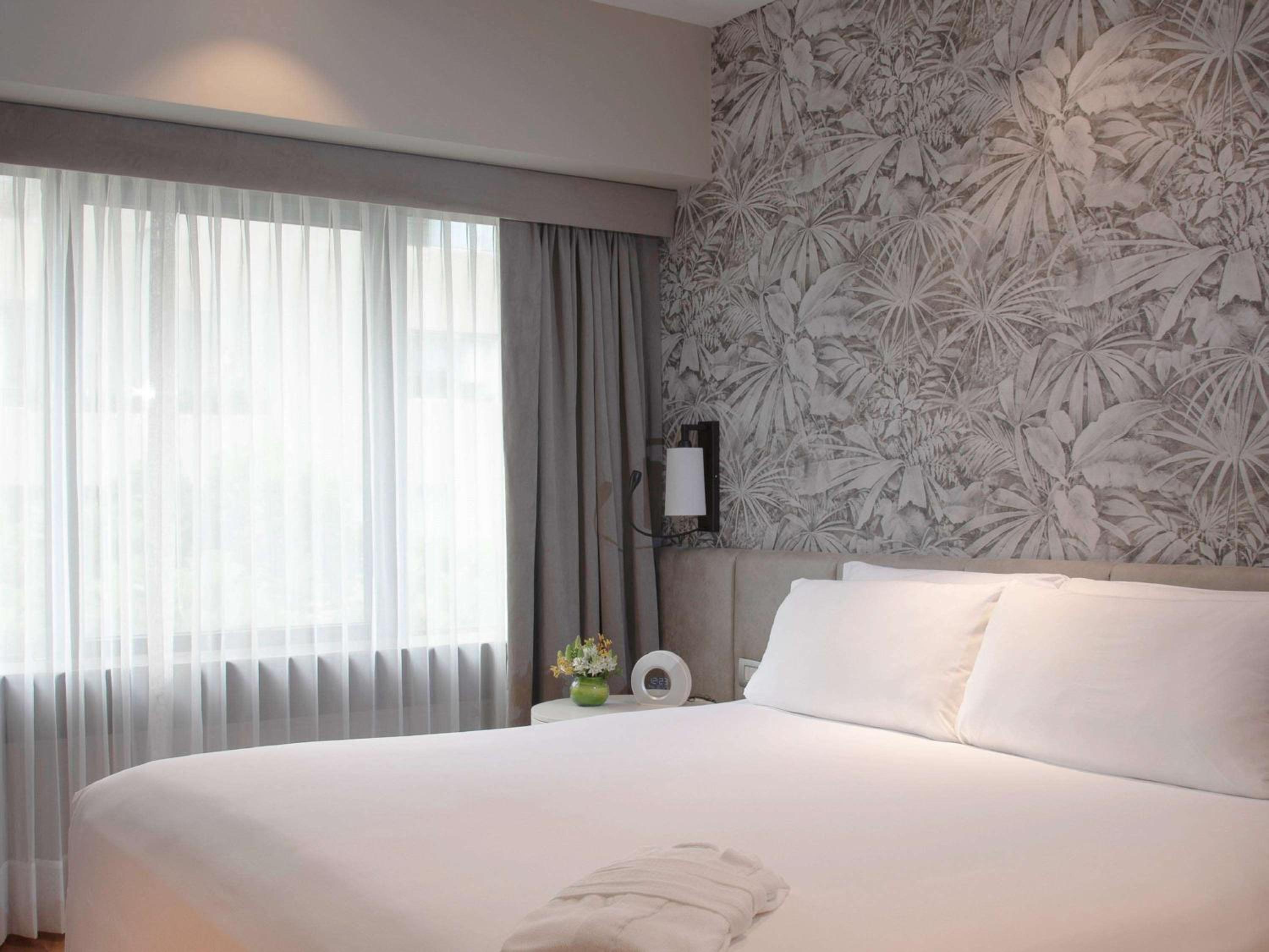 Classic King Room - Photo 8
