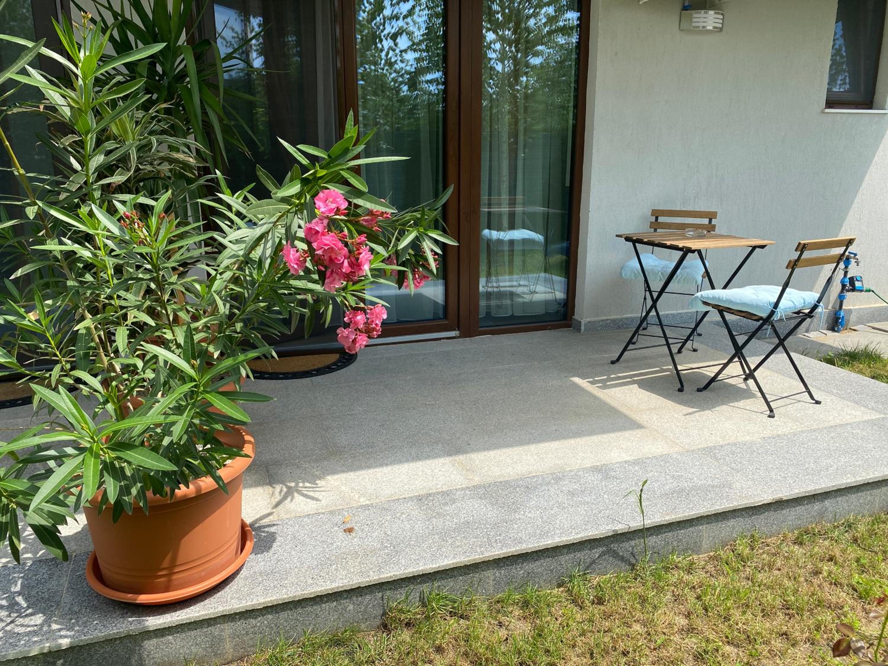 Apartment with Garden View photo 3