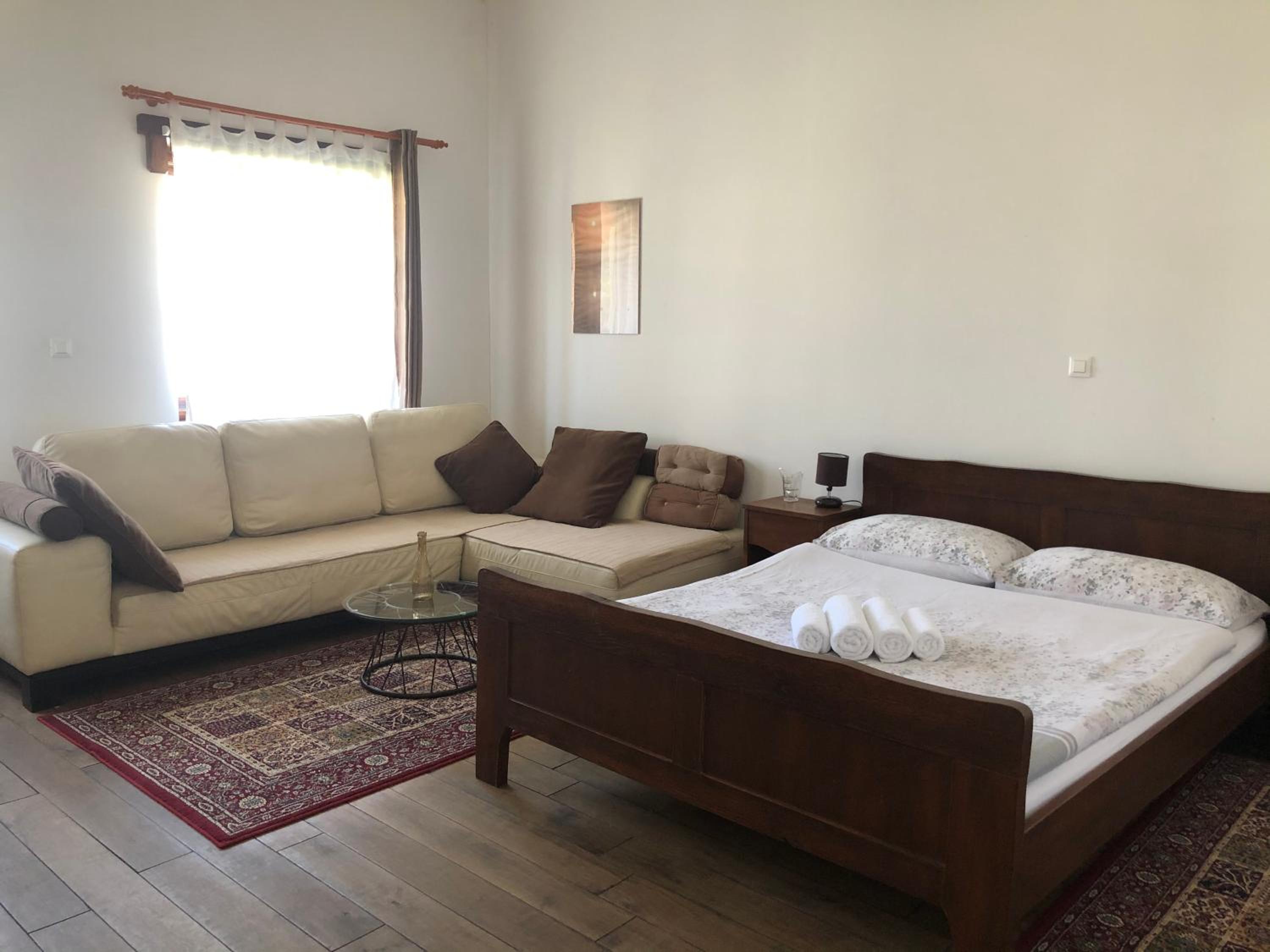 Superior Double Room - Photo 1