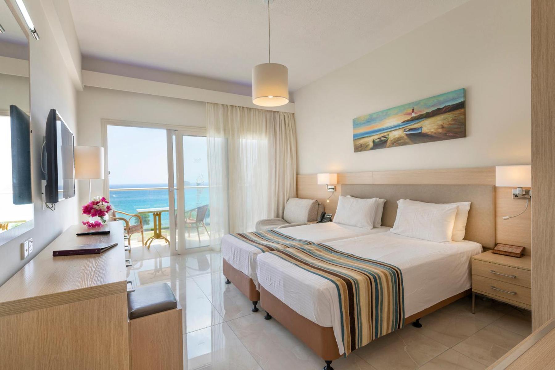 Superior Sea View Room photo 2
