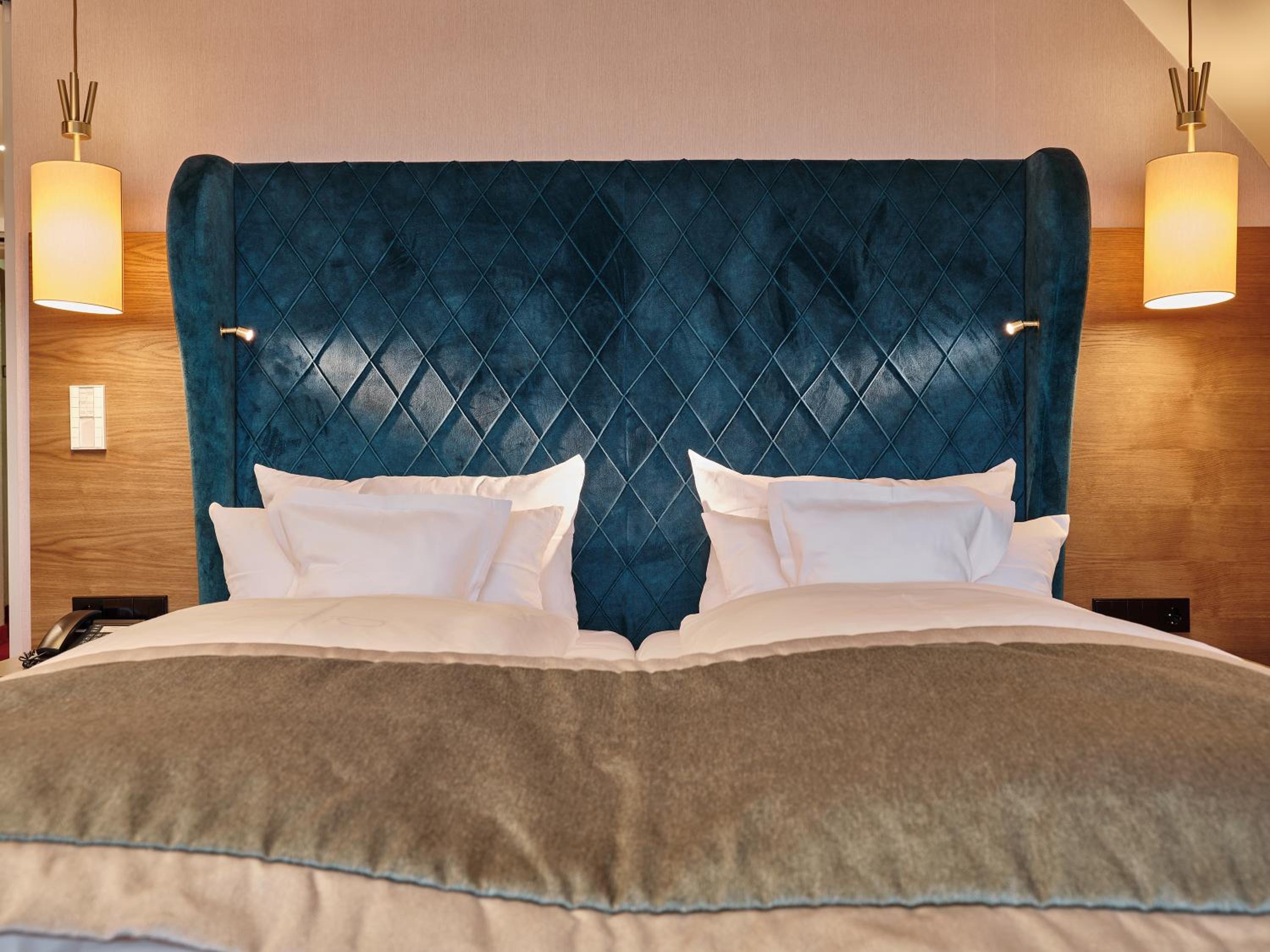 Deluxe King Room photo 2