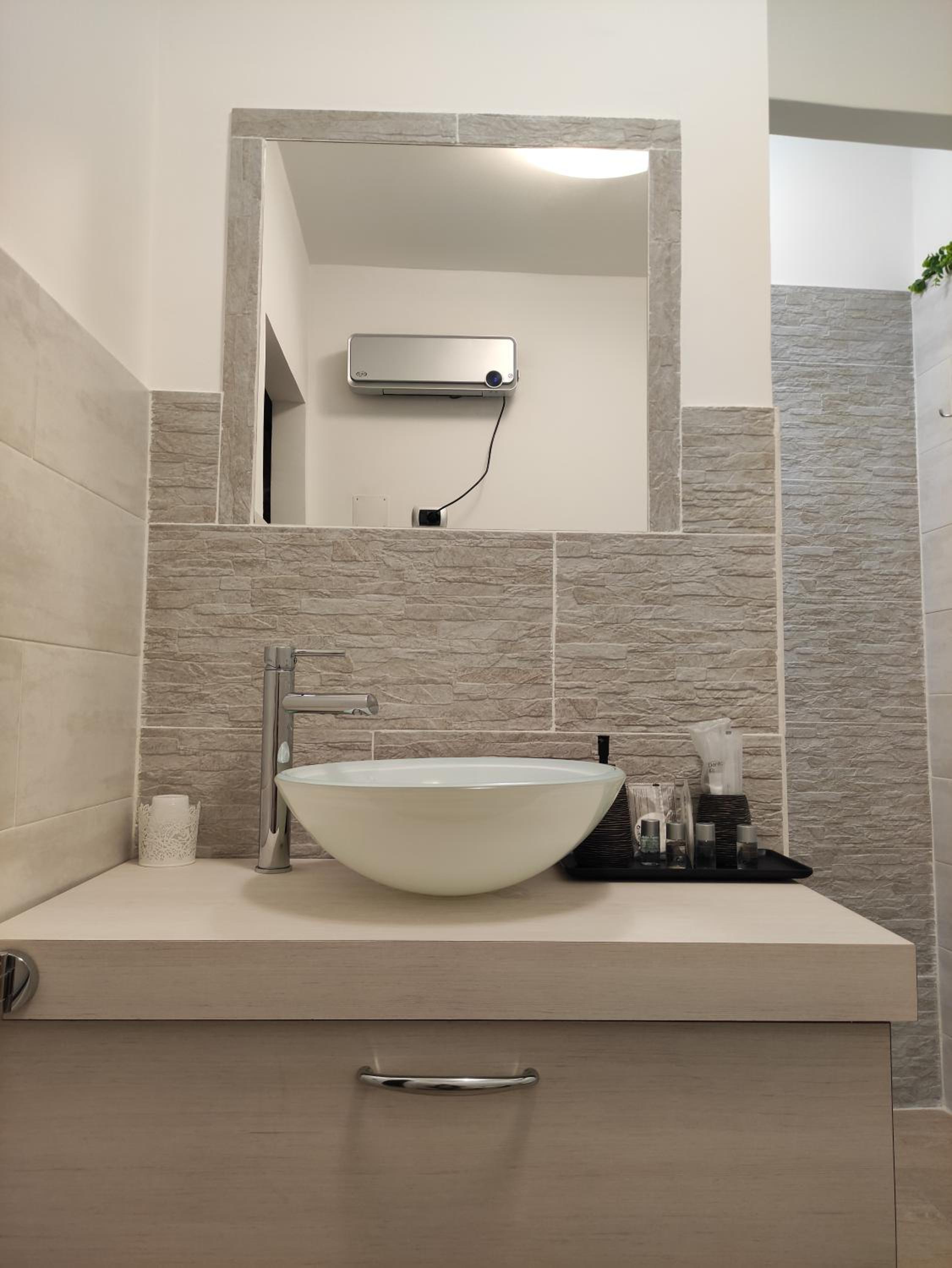 Double Room - Photo 6