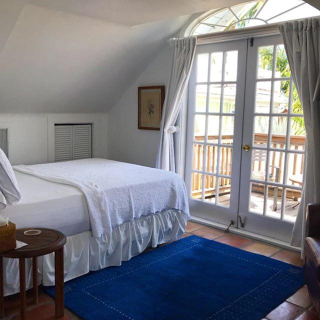 Queen Room with Balcony photo 1