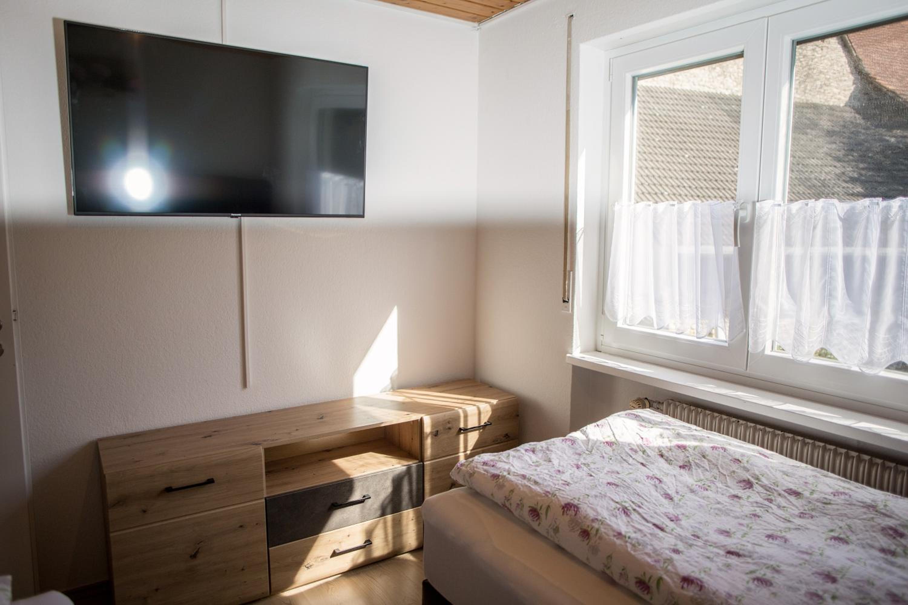 Two-Bedroom Apartment - Photo 4