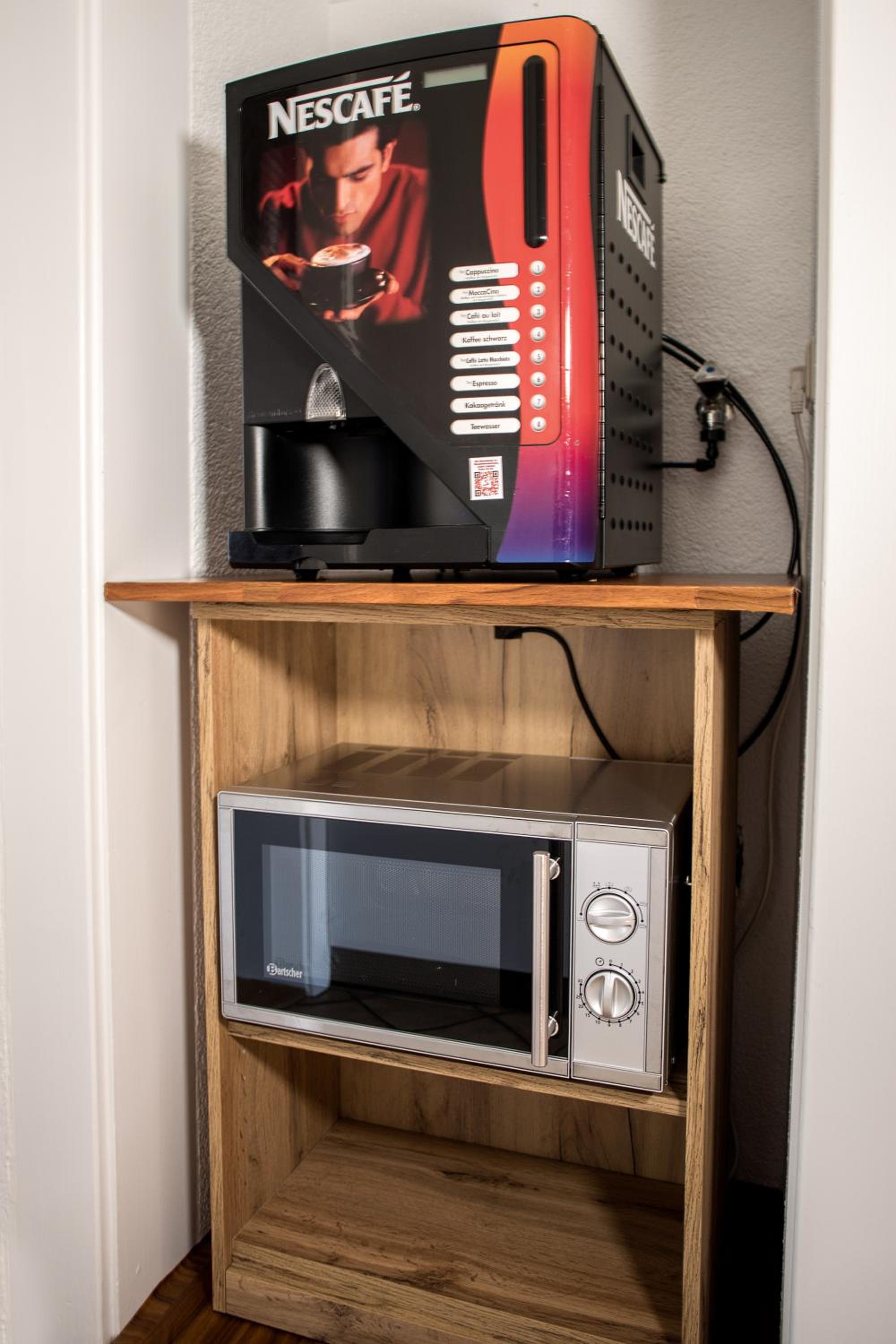 Two-Bedroom Apartment - Photo 11