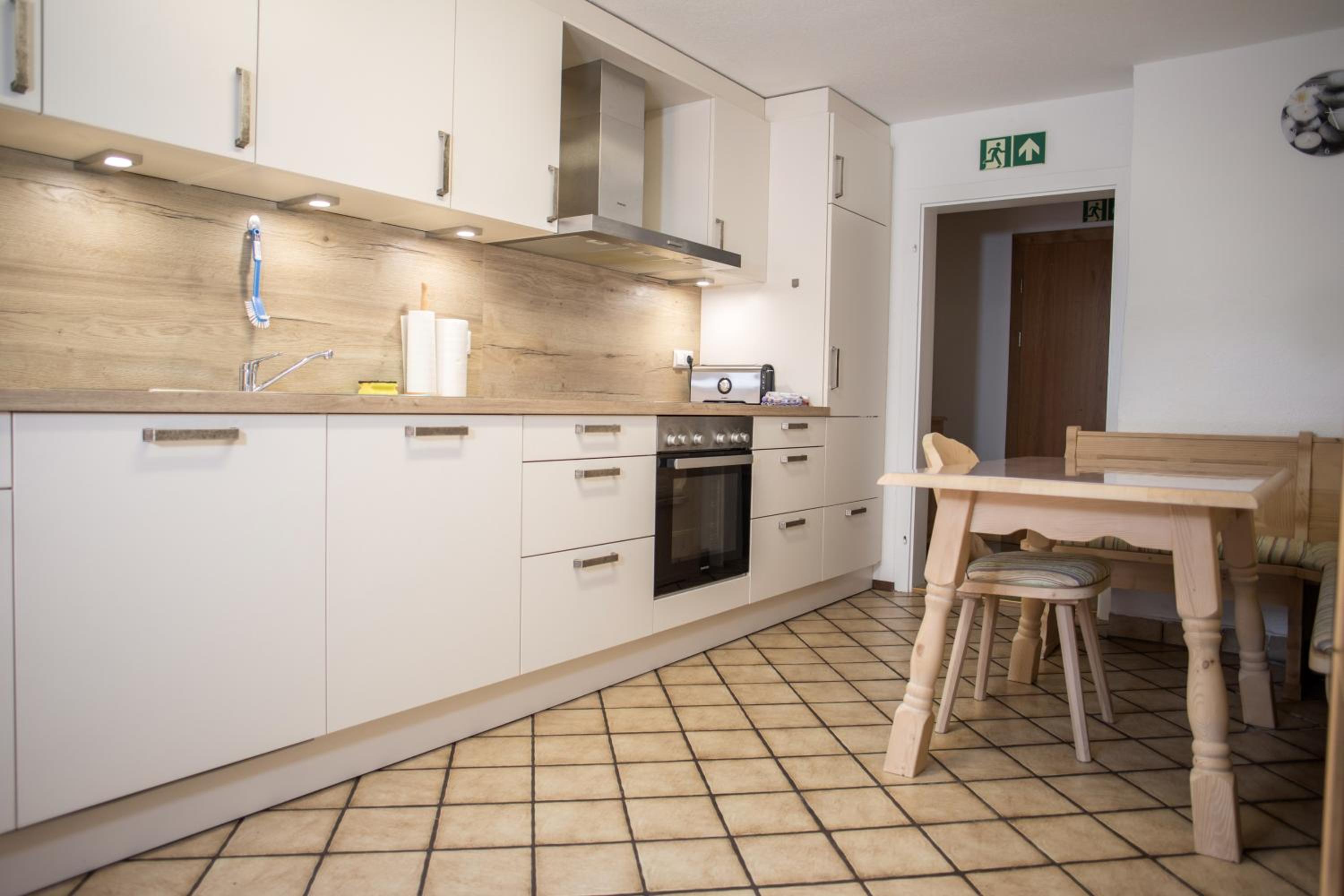 Two-Bedroom Apartment - Photo 2