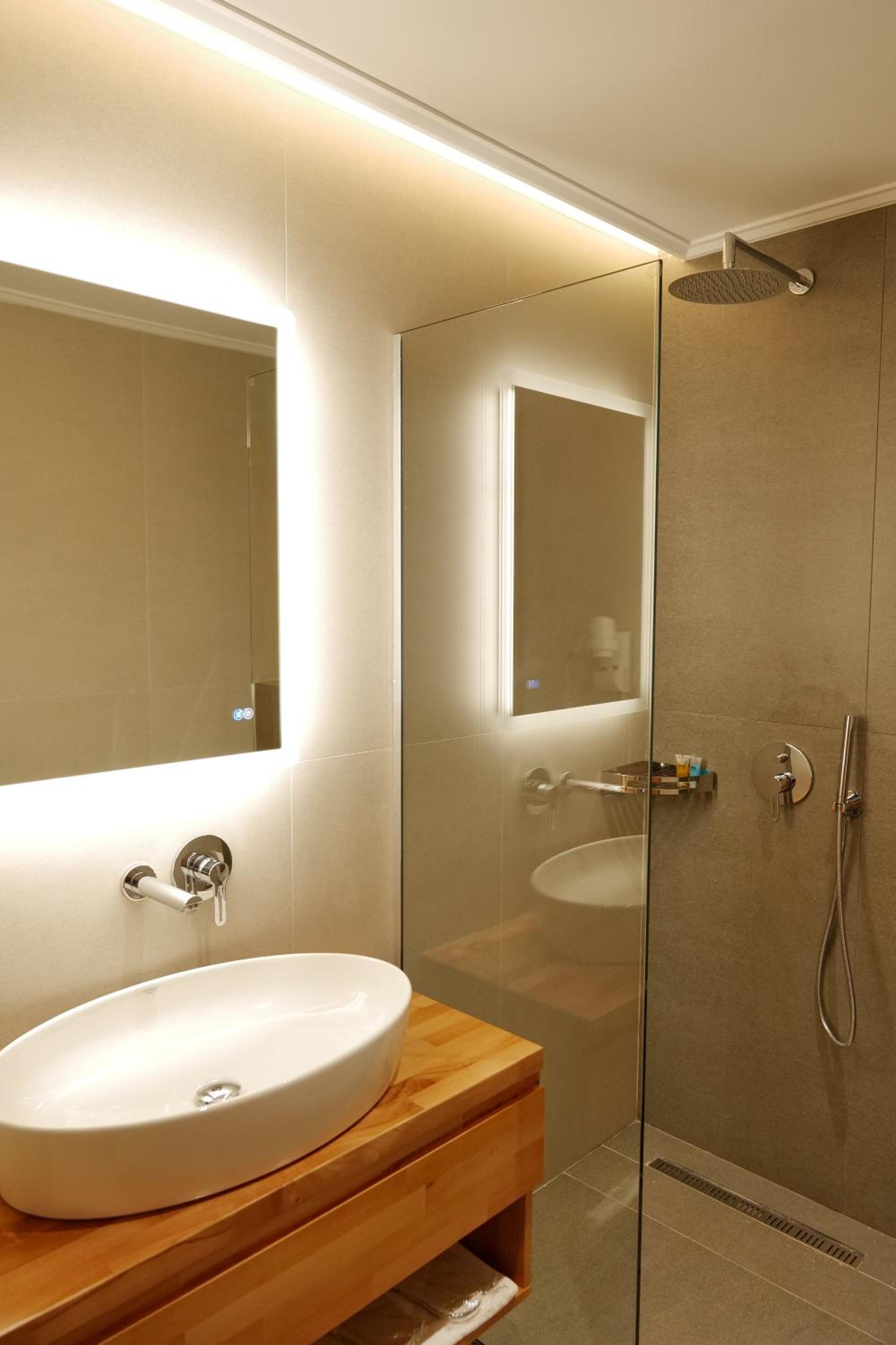 Double Room with Balcony photo 2