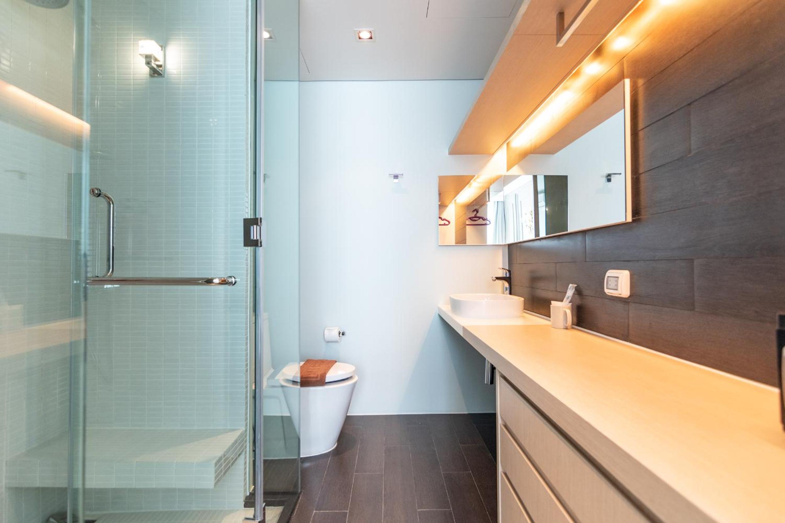 Two-Bedroom Apartment - Photo 2
