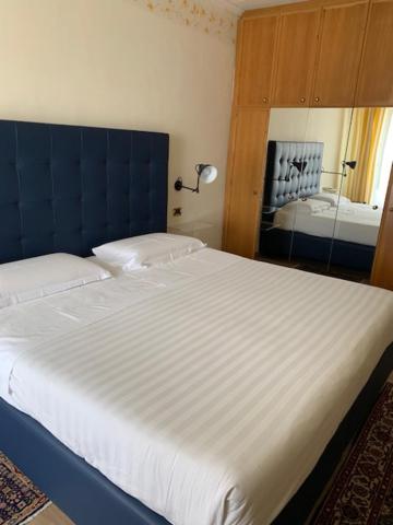 Superior Double Room with Partial Sea View photo 1