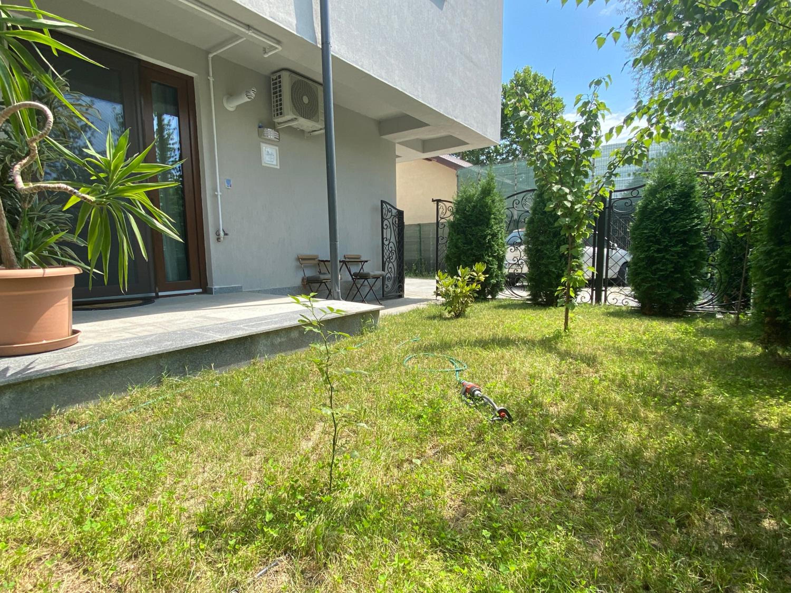 Apartment with Garden View - Photo 11